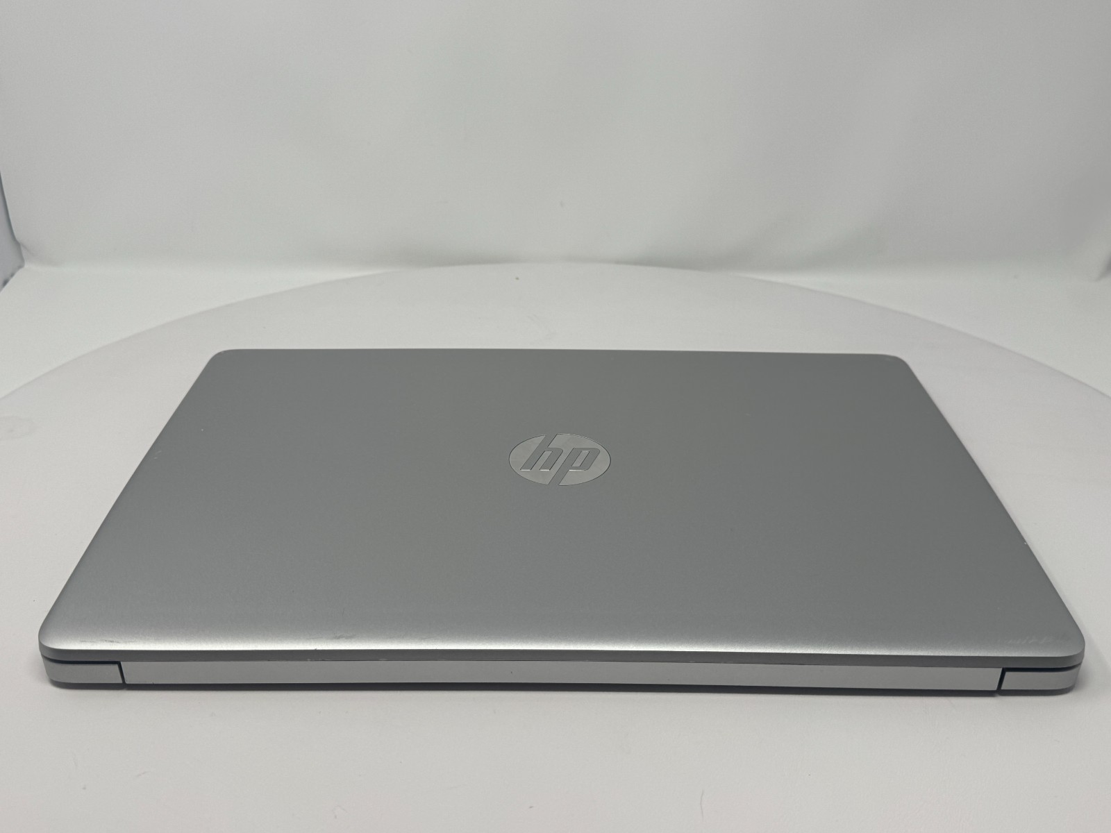HP 15-ef1044nr Athlon Gold 4GB 128GB SSD For Parts or Repair READ DESCRIPTION