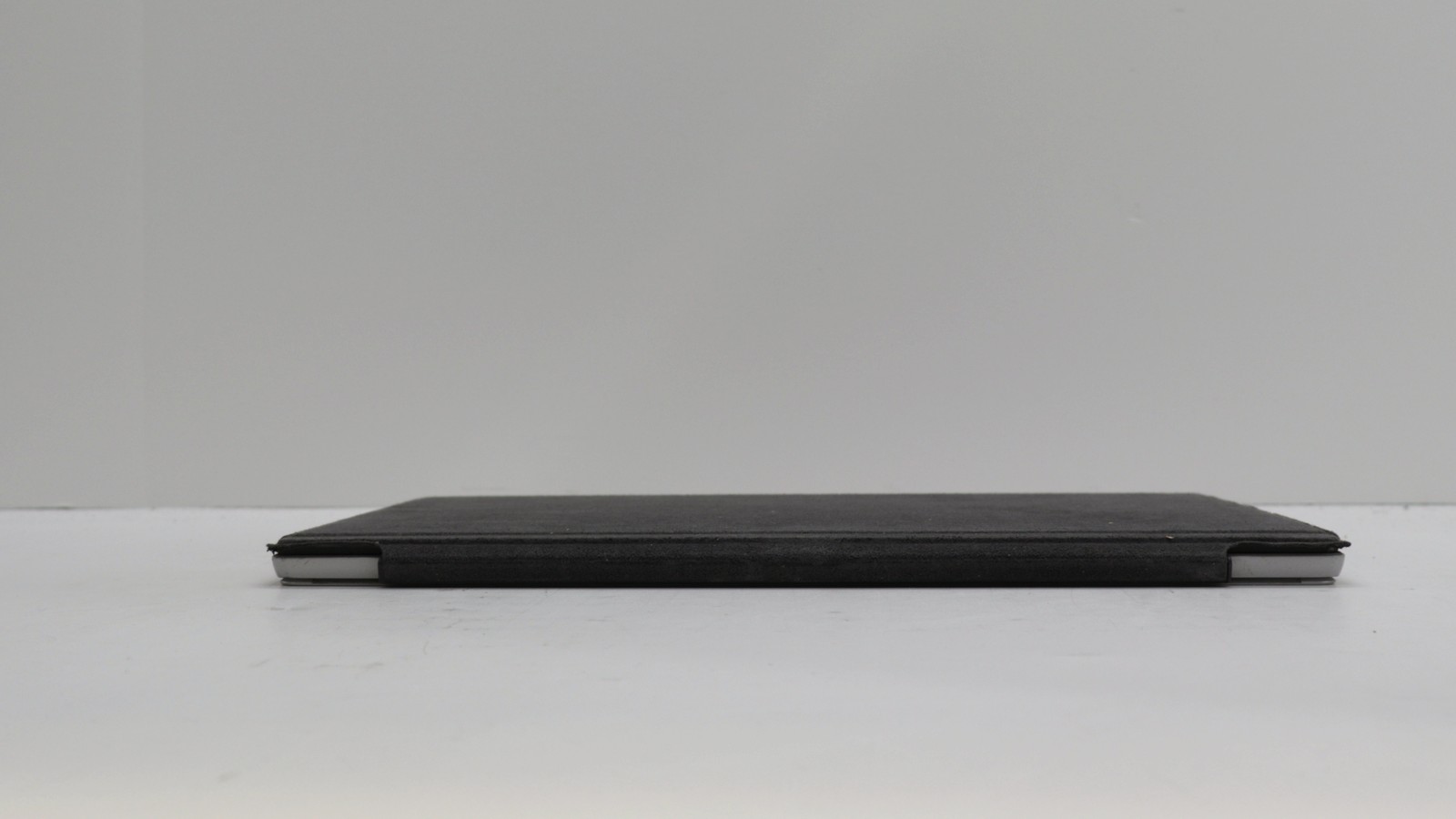 Microsoft Surface Pro 12″ i7-7660u 8GB 256GB – Fair READ DESC