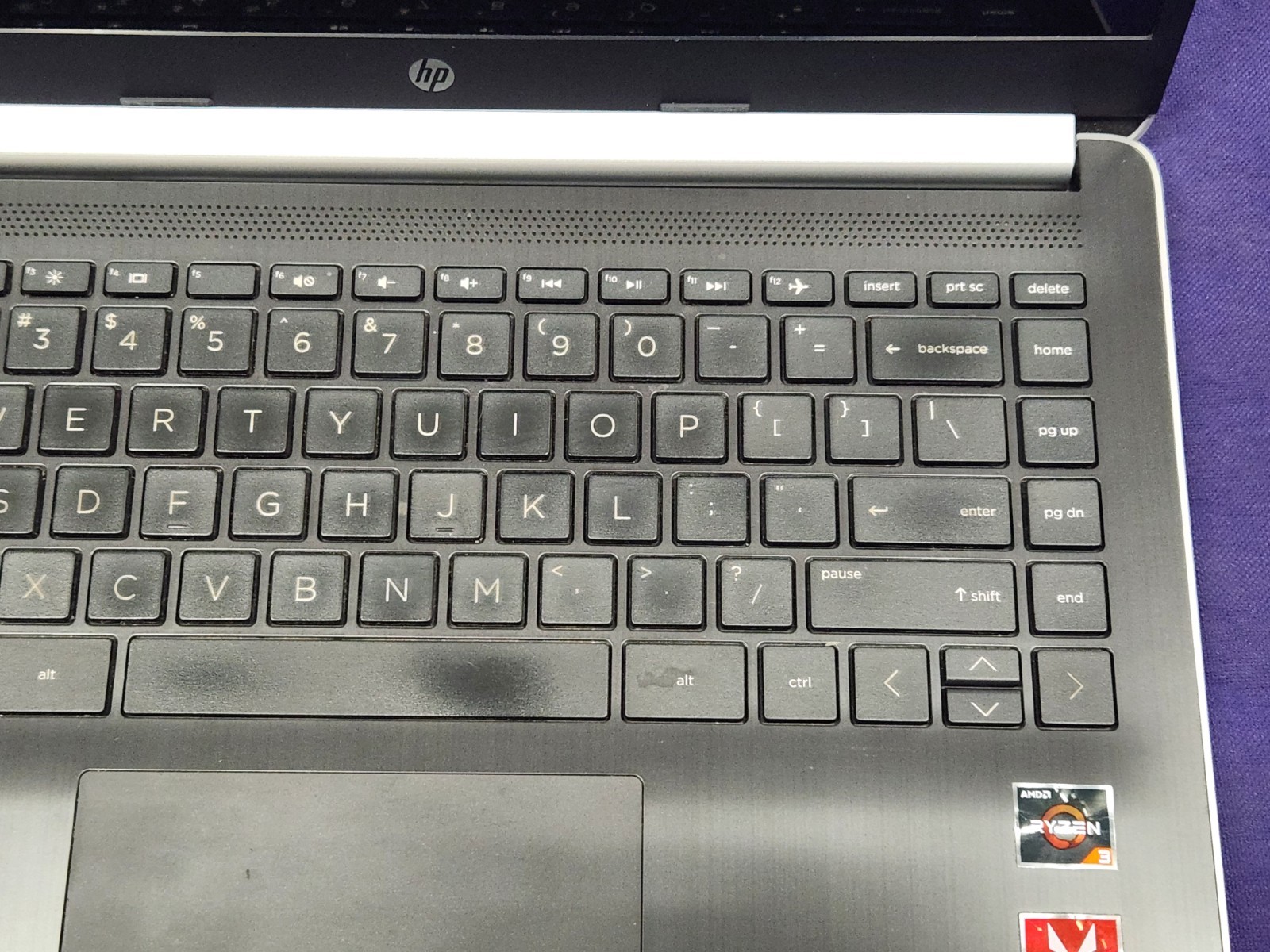 HP Laptop Model 14-dk0028wm Tested! Good Condition! BAD BATTERY! WON’T CHARGE