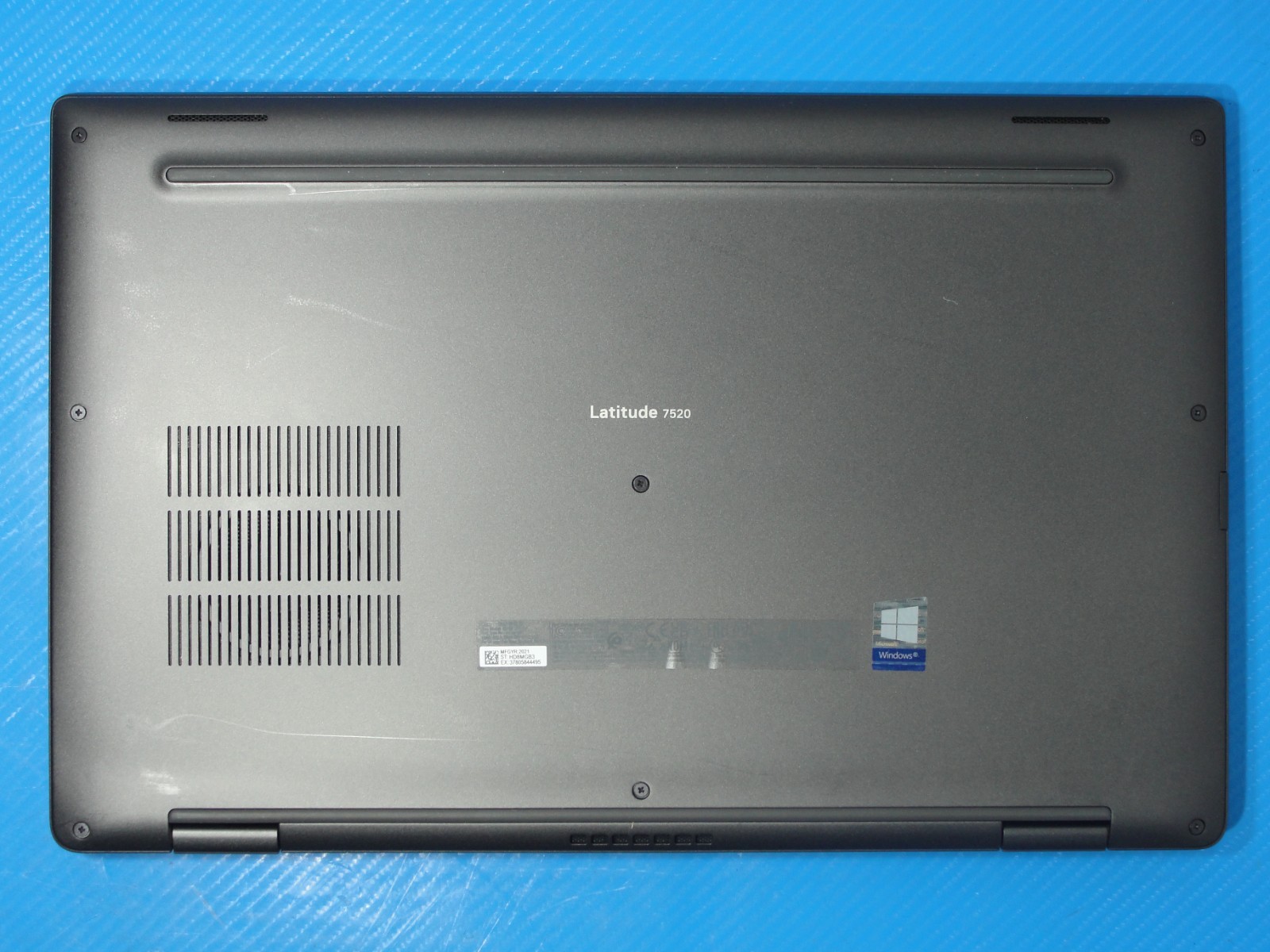 Dell Latitude 7520 15.6″ FHD Touch Intel i7-1185G7 3GHz 32GB 256GB SSD Win11P+PA