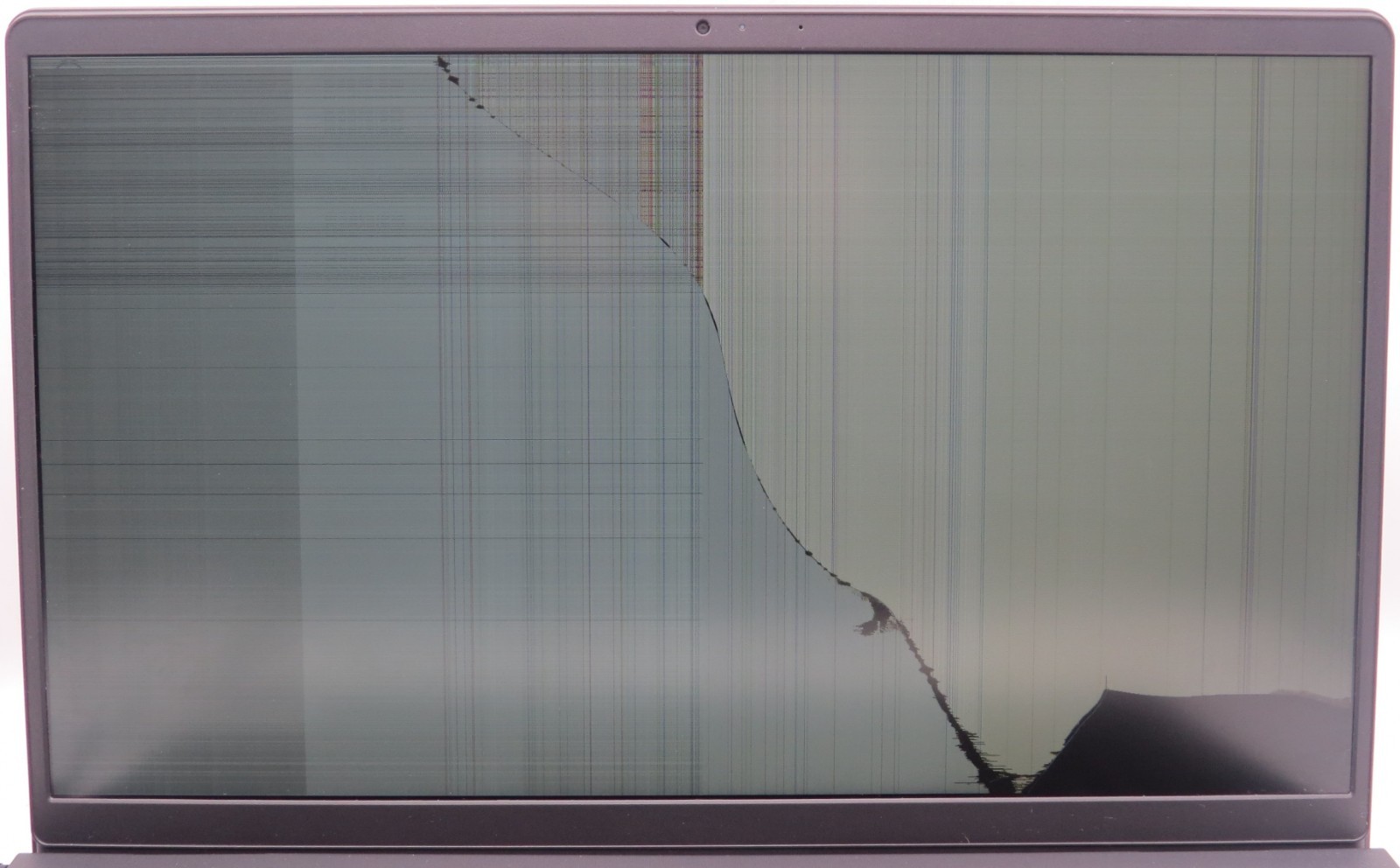 Dell Vostro 15 3510 _ i5-1135G @ 2.4 _ 8GB RAM _ No SSD / OS *PARTS