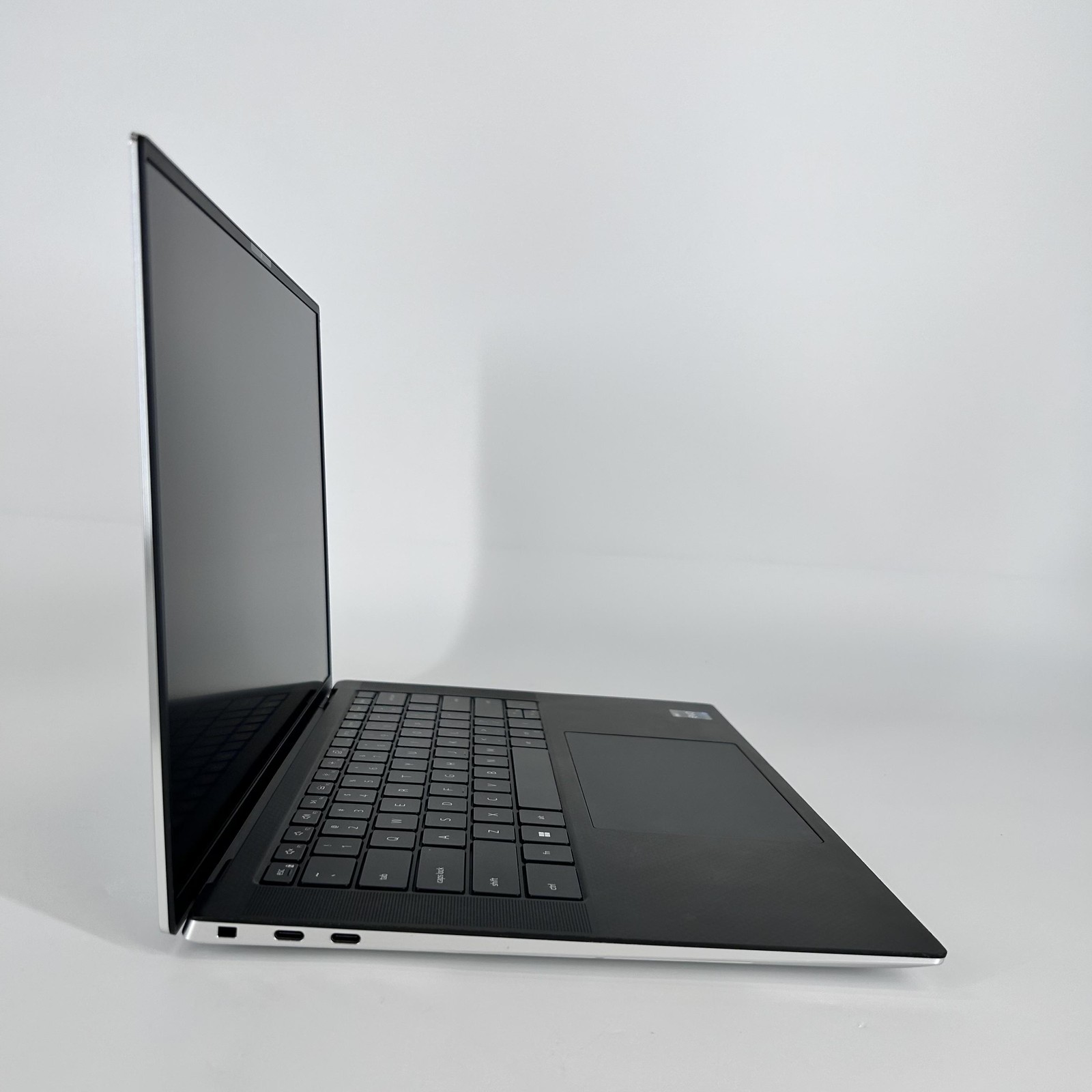 Dell XPS 15 9530 FHD+ 2.4 GHz i7-13700H 16GB 1TB SSD RTX 4050 – FRAME GAP