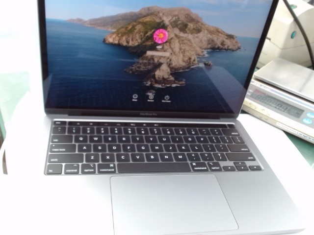 APPLE MACBOOK PRO A2251 (EZ9003053)