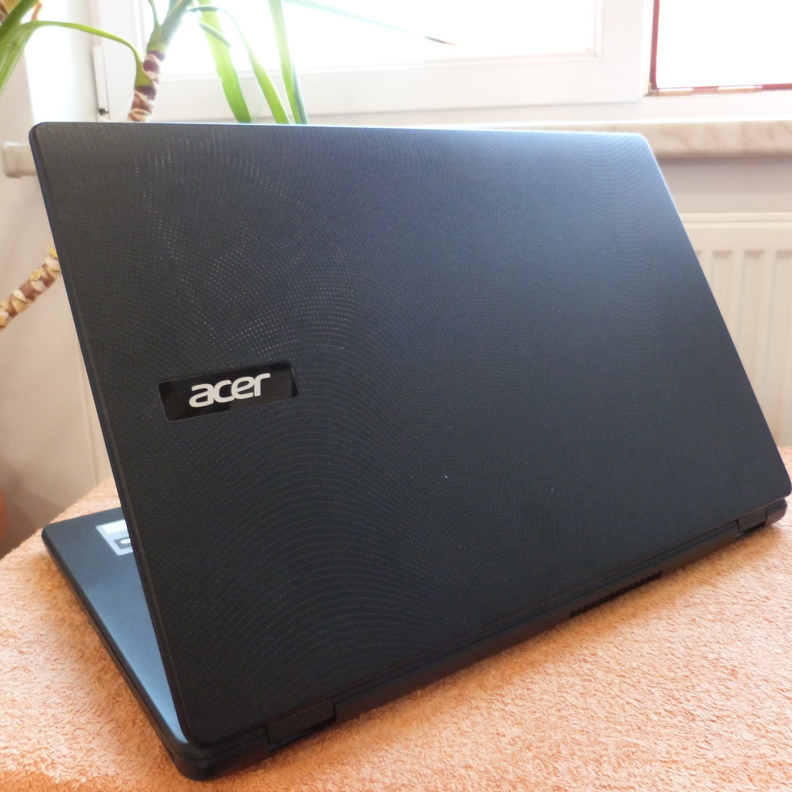 Acer ES1 731 UltraBook 17 inch HDPLUS l SSD Windows 10 l QUAD CORE HDMI USB3 XXL