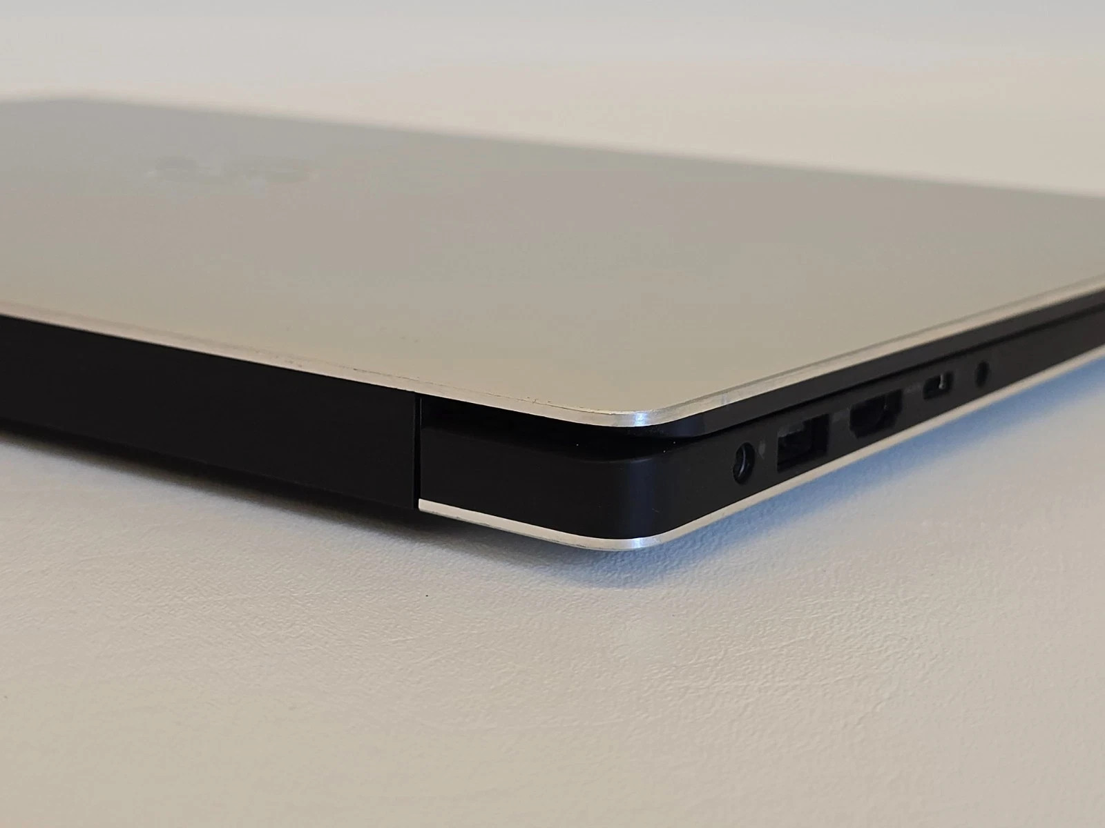 Dell Precision 5540 15.6″ FHD i9-9880H 32GB RAM 1TB NVMe NVIDIA T2000 Win 11 Pro