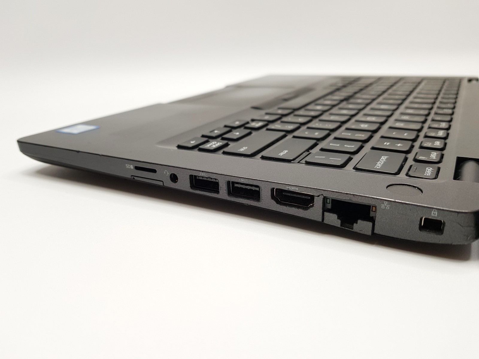 Dell Latitude 5400 14″ i7-8665U 1.9GHz 8GB RAM 256GB SSD Win 10 Pro Laptop Touch