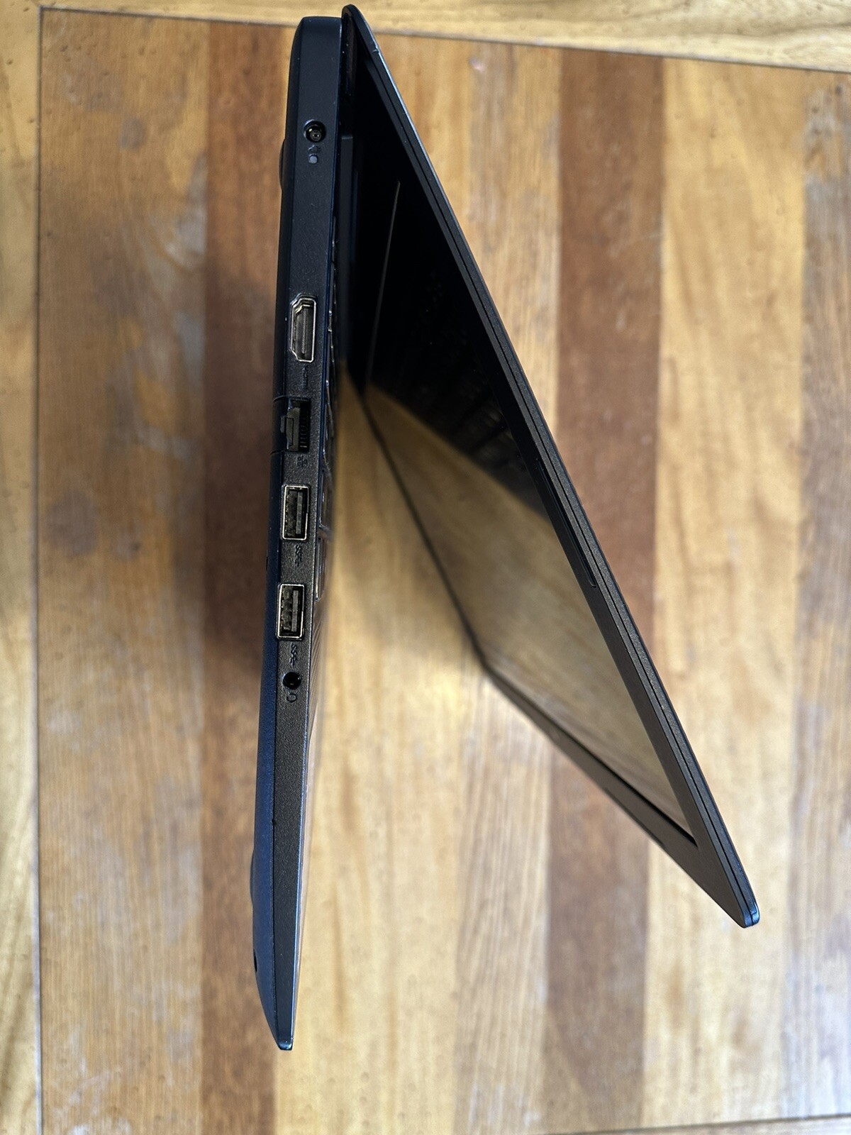 Dell Inspiron 15 3583 Windows10 Pentium Gold 2.30GHz 8GB RAM 128GB SSD W/Charger