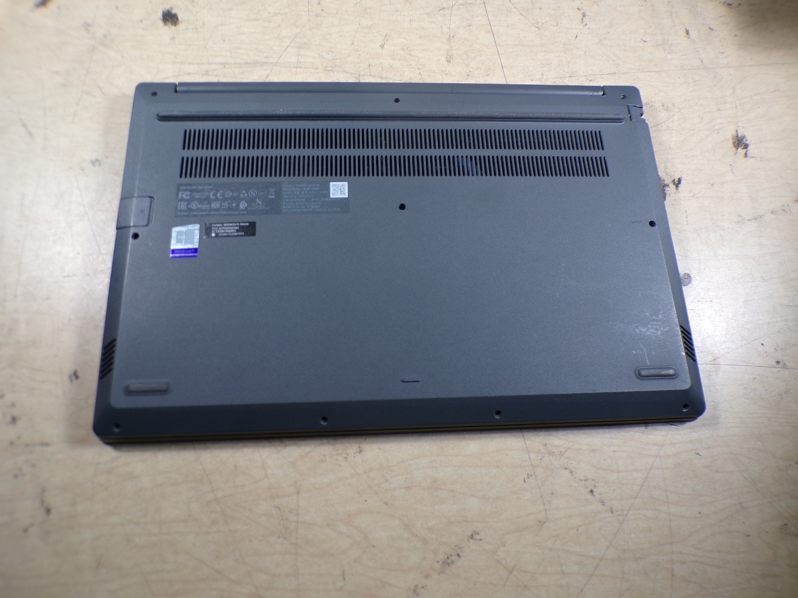 LENOVO THINKBOOK 15-IIL INTEL CORE I5 10TH GEN 8GB RAM **NO POWER ON **NO HD