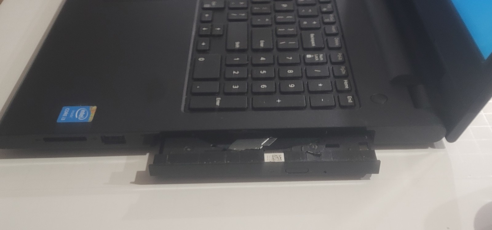 Dell Inspiron 15″,3000 Series, w/ Windows 10 Home.