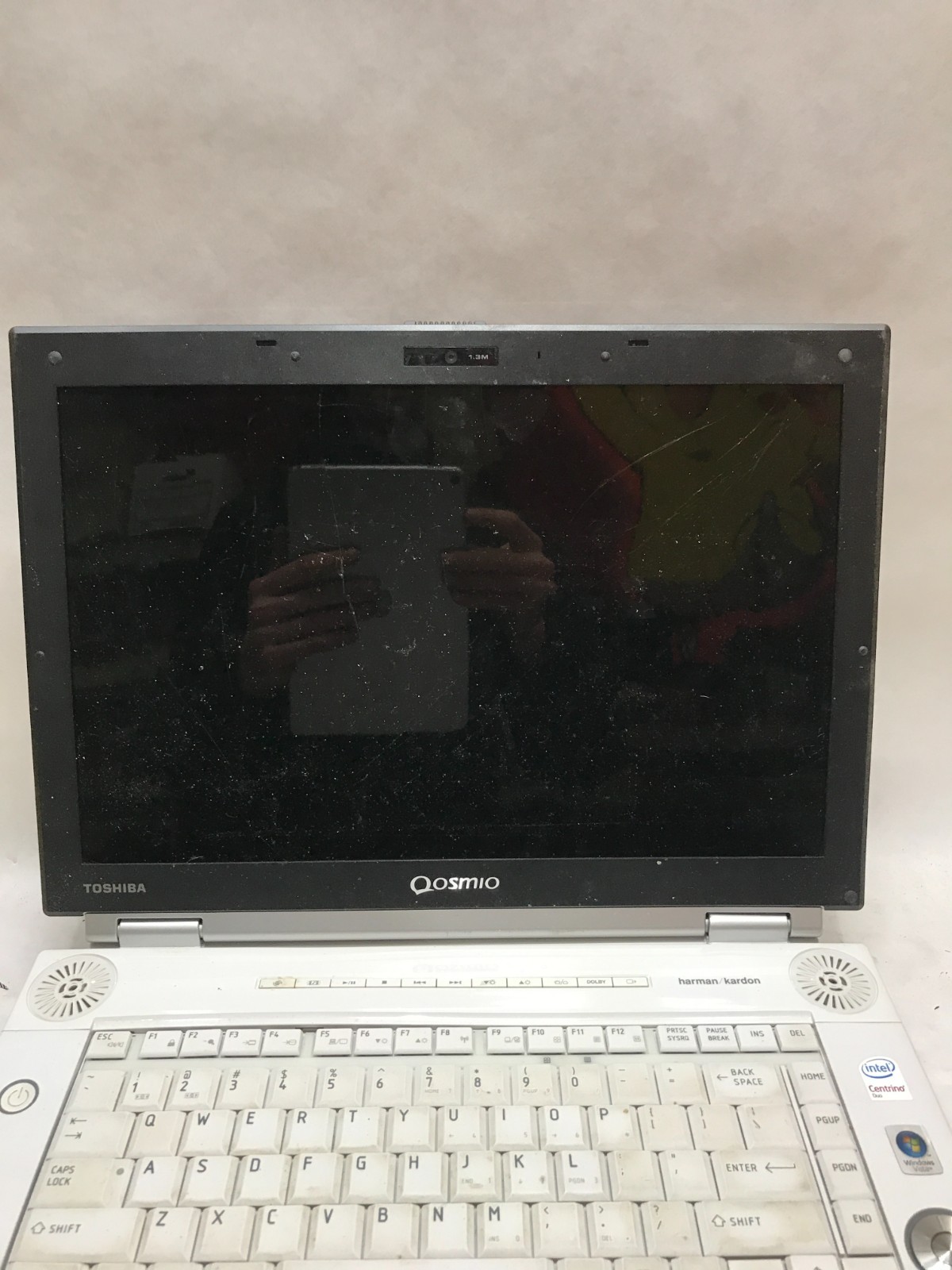 Toshiba Qosmio F5-AV425 15″ Intel Core 2 Duo NO RAM NO HDD/OS For Parts READ -DW