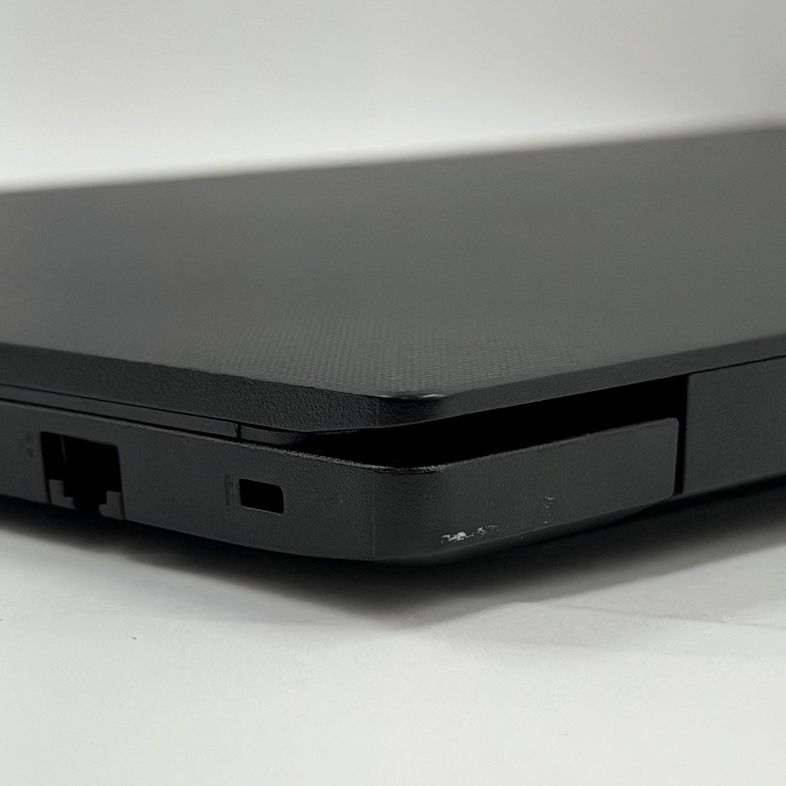Lenovo V15 G4 IAN 82YW000WUS 15.6″ N100 0.8GHz 8GB RAM 128GB SSD