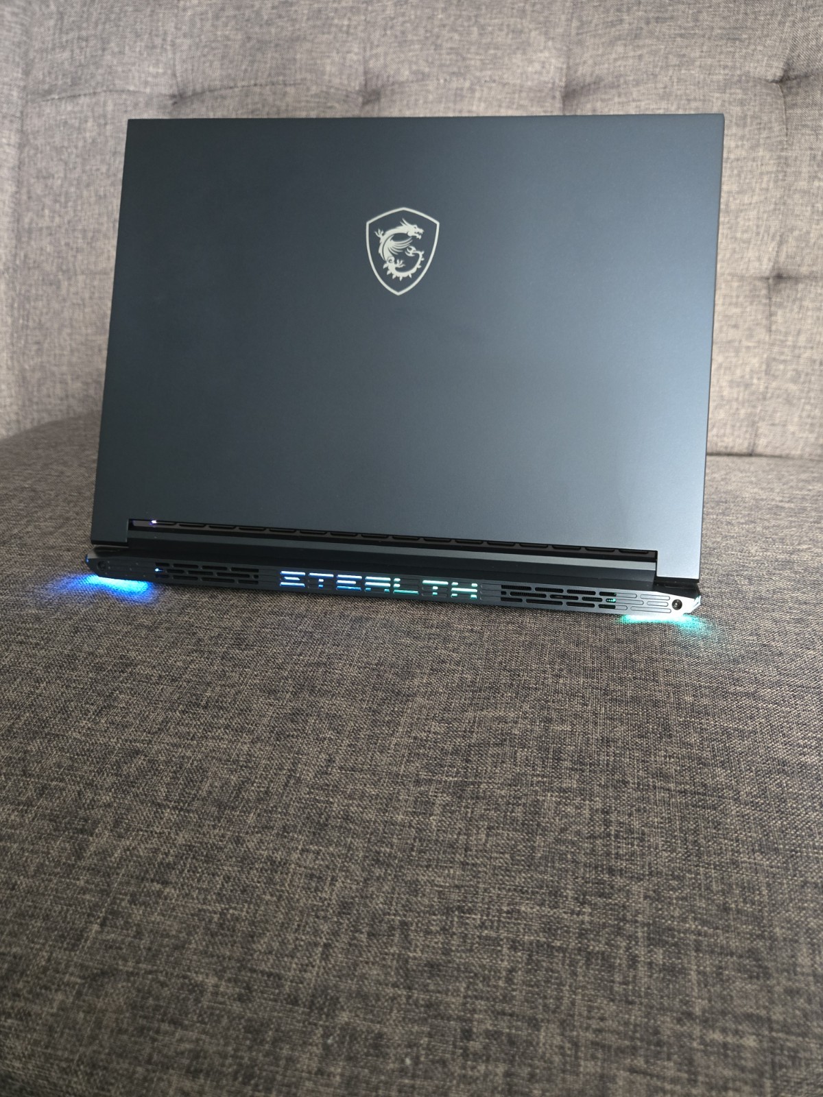 MSI Stealth Studio 14 A13VF Gaming Laptop