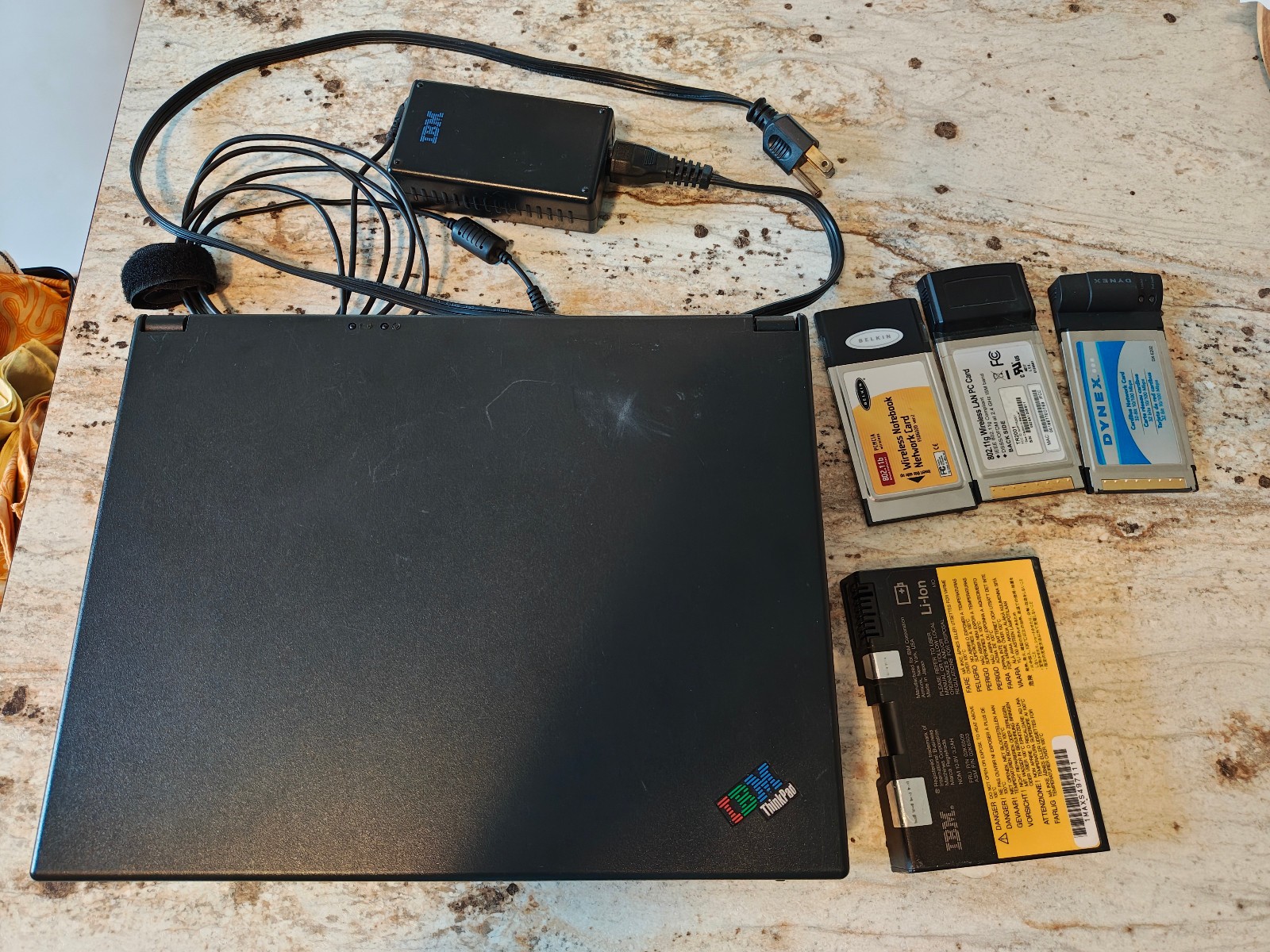 IBM ThinkPad 380Z Pentium II Floppy CD PCMCIA Cards, 96MB 2gig HD – Tested great