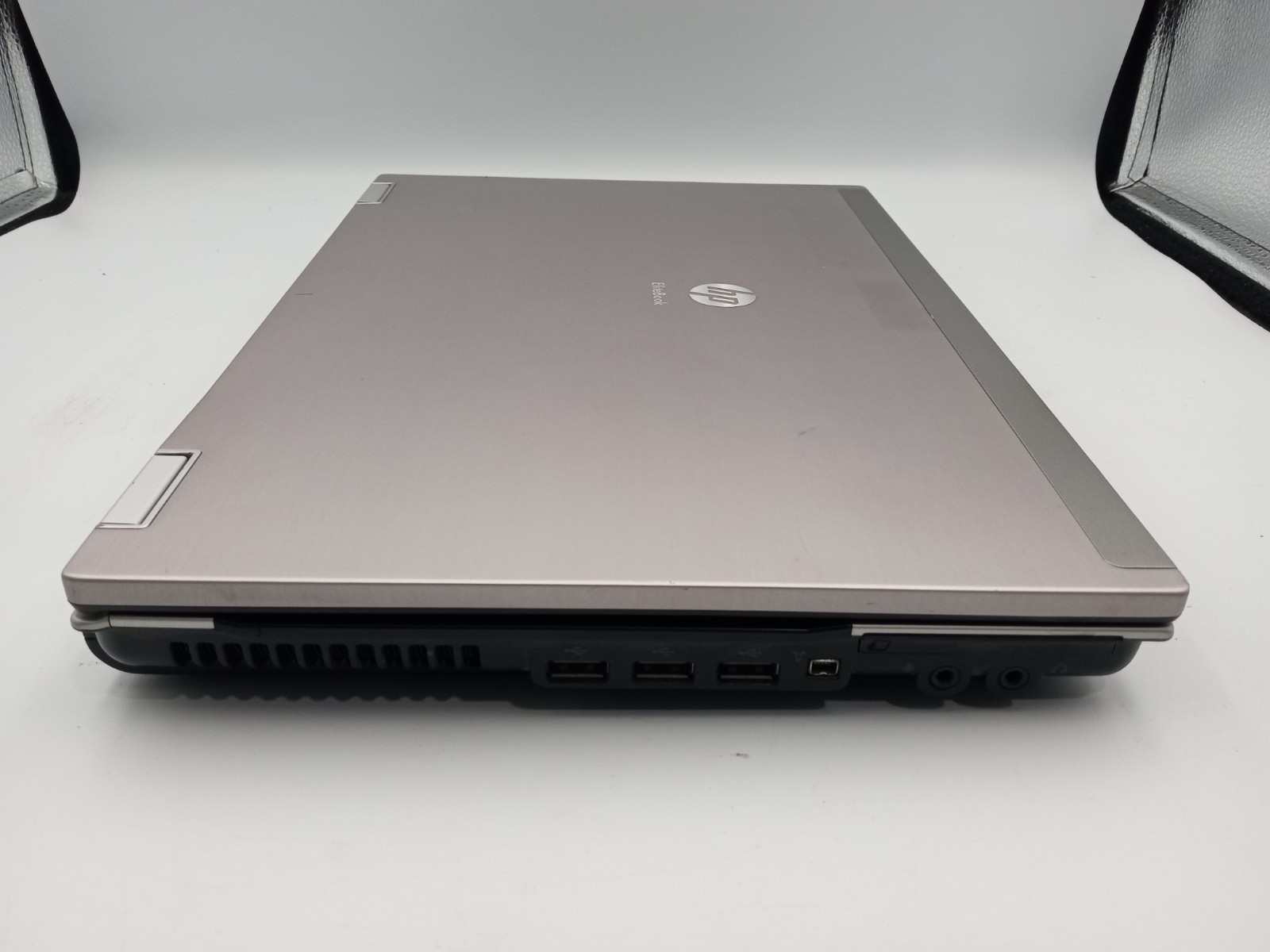 HP EliteBook 8440p 14″ Laptop Intel i7-620M 6GB RAM 160GB HDD XP NVS3100M -RR