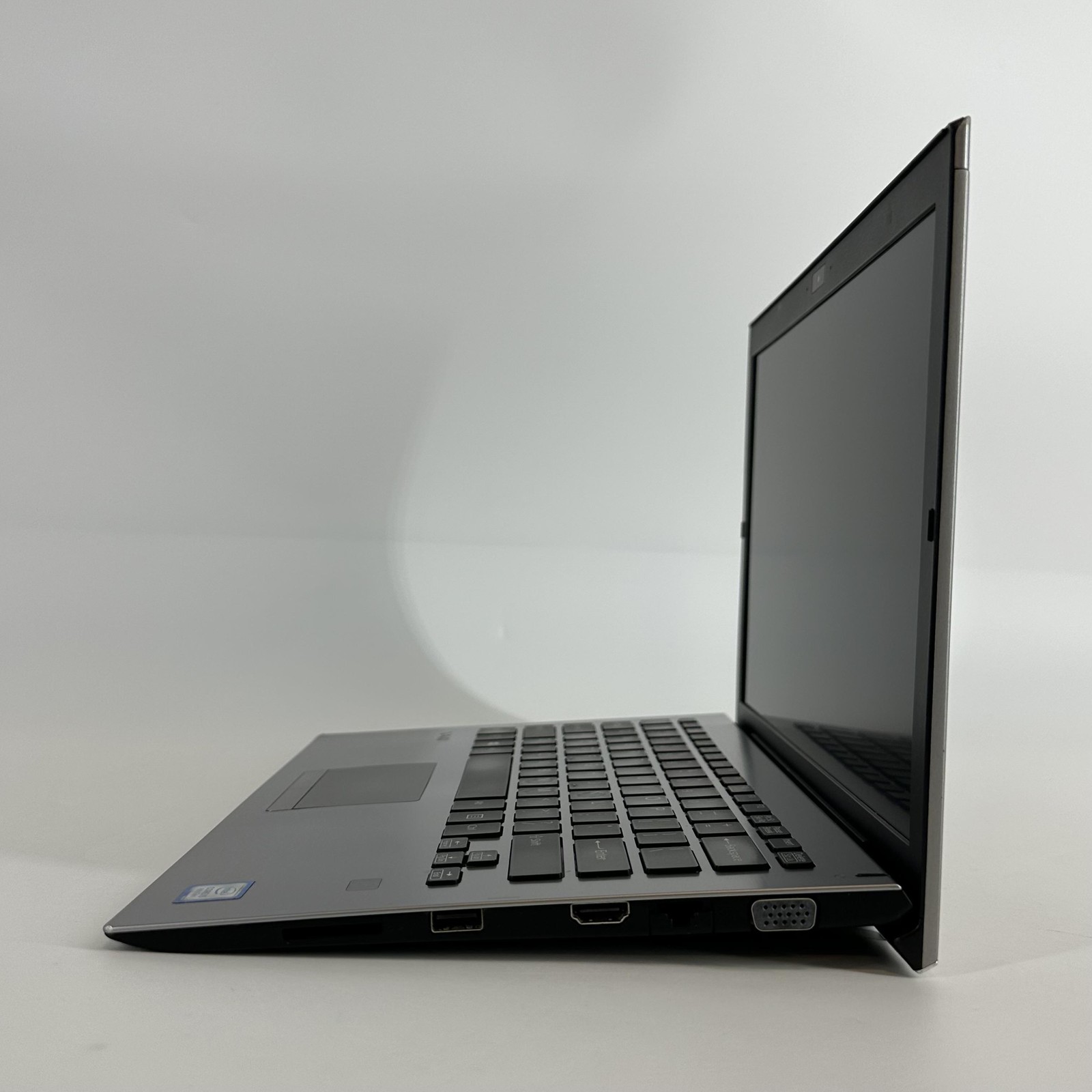 Vaio S13 13 Gray FHD i5-8250U 1.60GHz 8GB RAM 256GB SSD Good