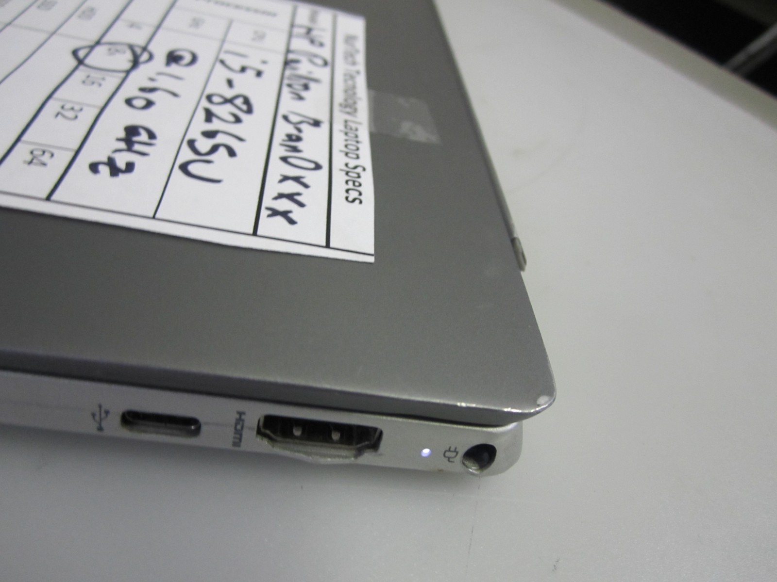 HP Pavilion 13-an0010nr i5-8265U 8GB 1.60GHZ 256GB M2SSD NO OS + AC LAPTOP READ