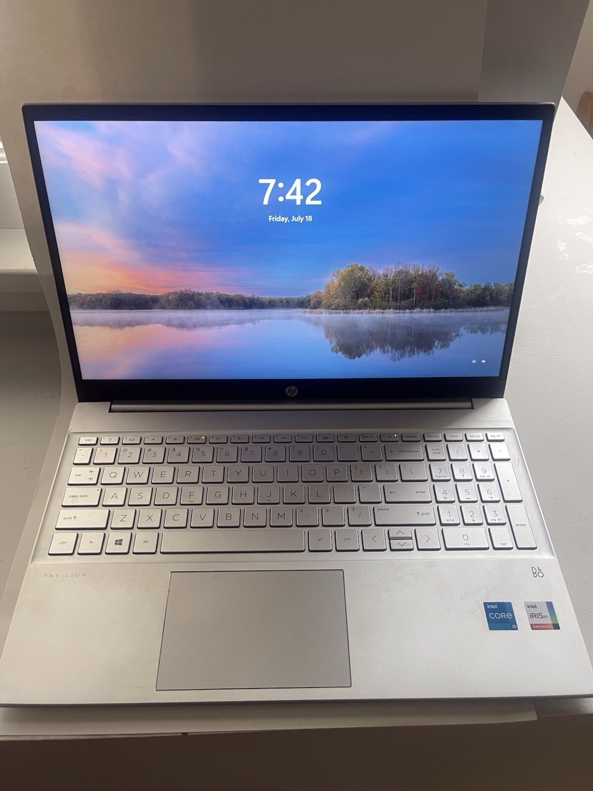 HP PAVILION 15.6” TOUCHSCREEN 2.5GHz i5-1155G7 12GB RAM 512 GB SSD – EXCELLENT