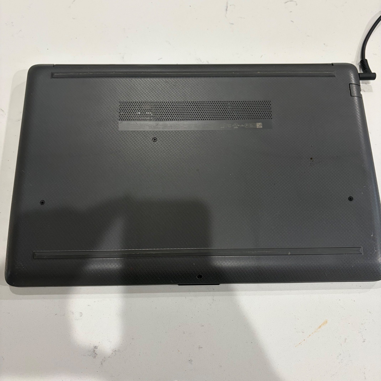 HP 255 G7 Laptop AMD 3020e 1.2GHz 8GB RAM 15.6″ Windows 10 Dark Ash Silver