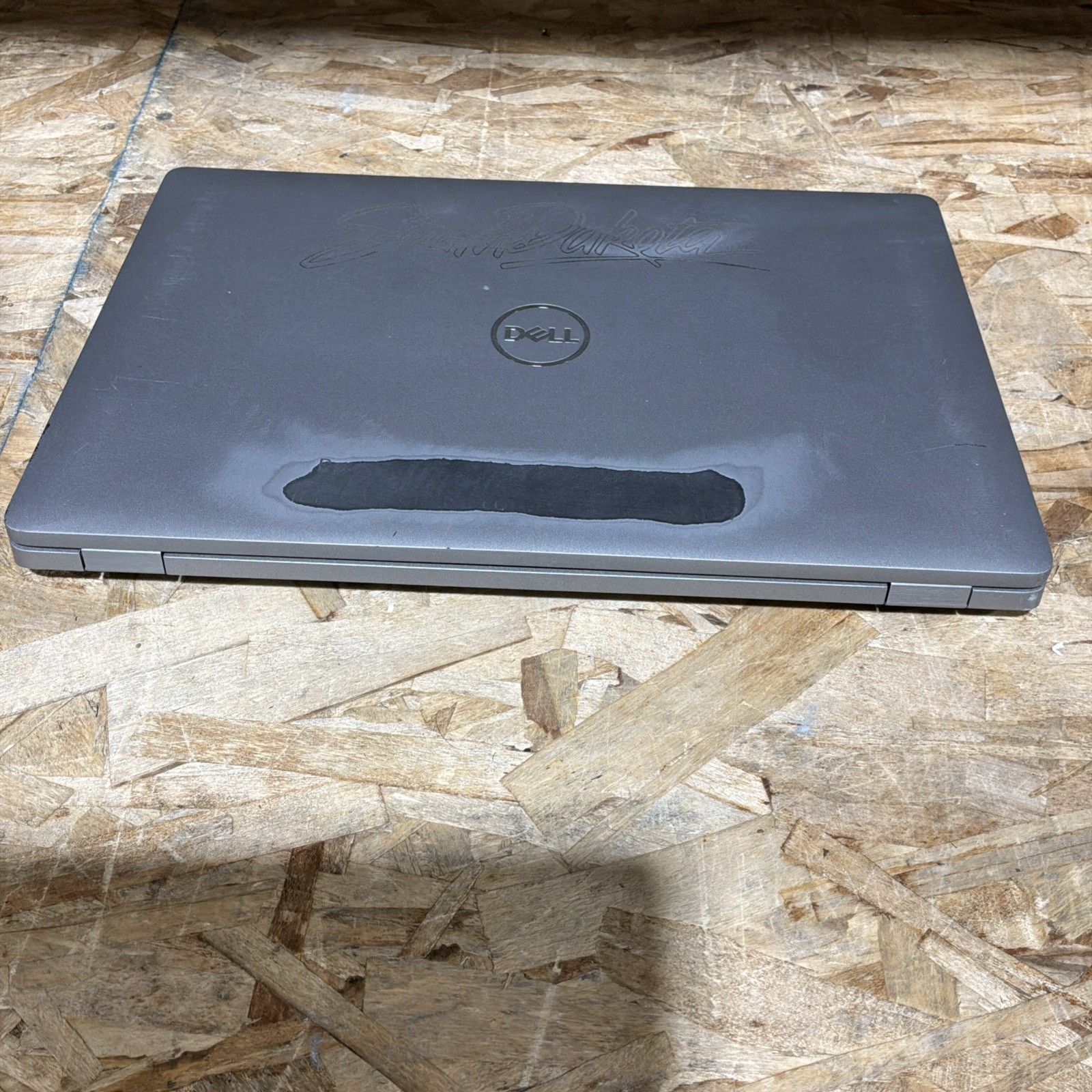 Dell Precision 3550 15″ Intel i7-10610U No RAM No SSD READ Parts C378