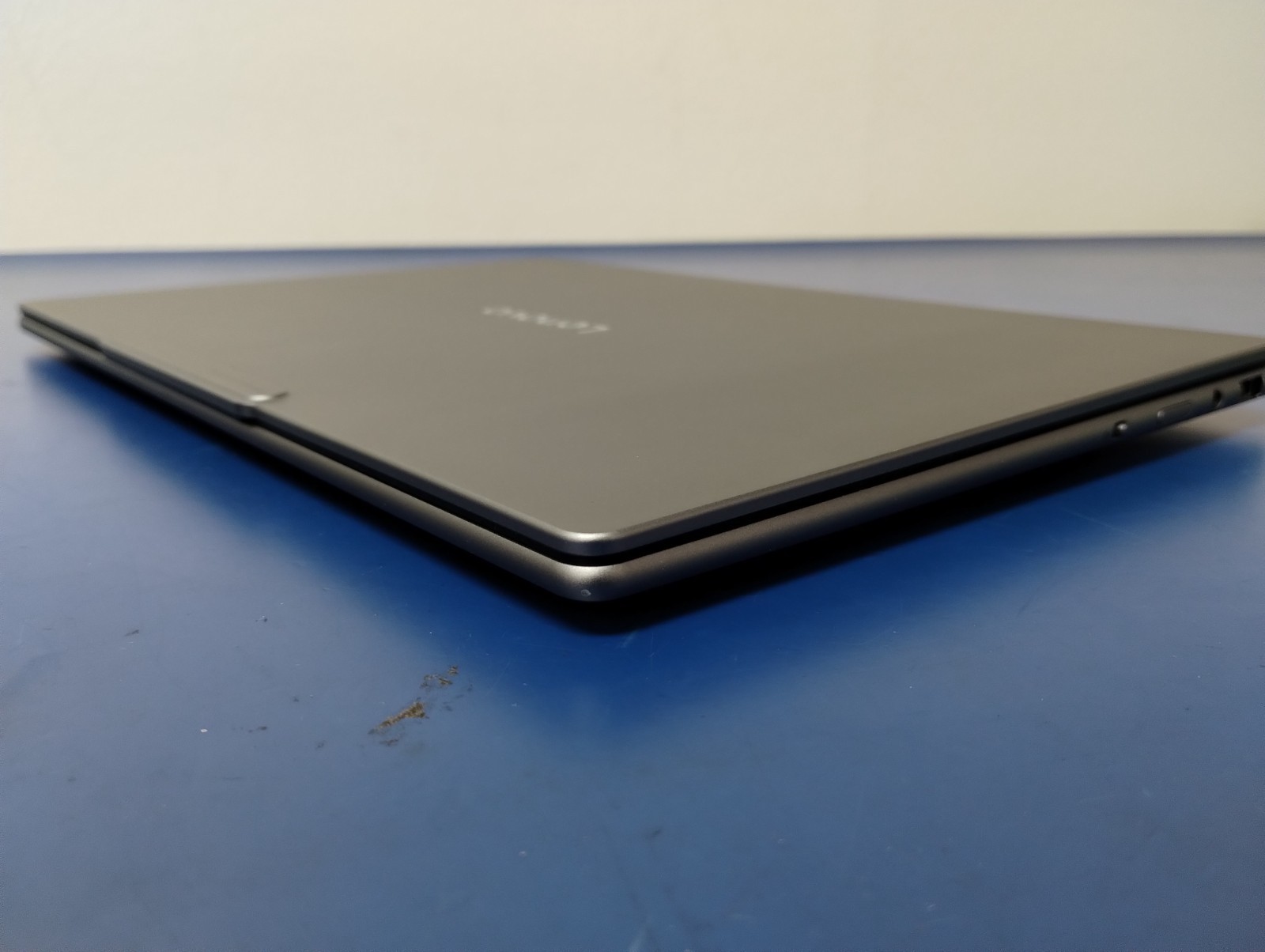 Lenovo Slim 7 14ILL10, Intel Core Ultra 7 258V, 2.20 GHz, 32 GB RAM, 1 TB NVMe