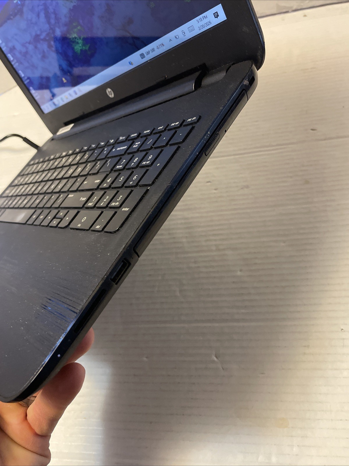 HP 15-ba079dx AMD A10-9600p 6.0 GB 64-bit Op System 15.6” Touch Screen Win. 10