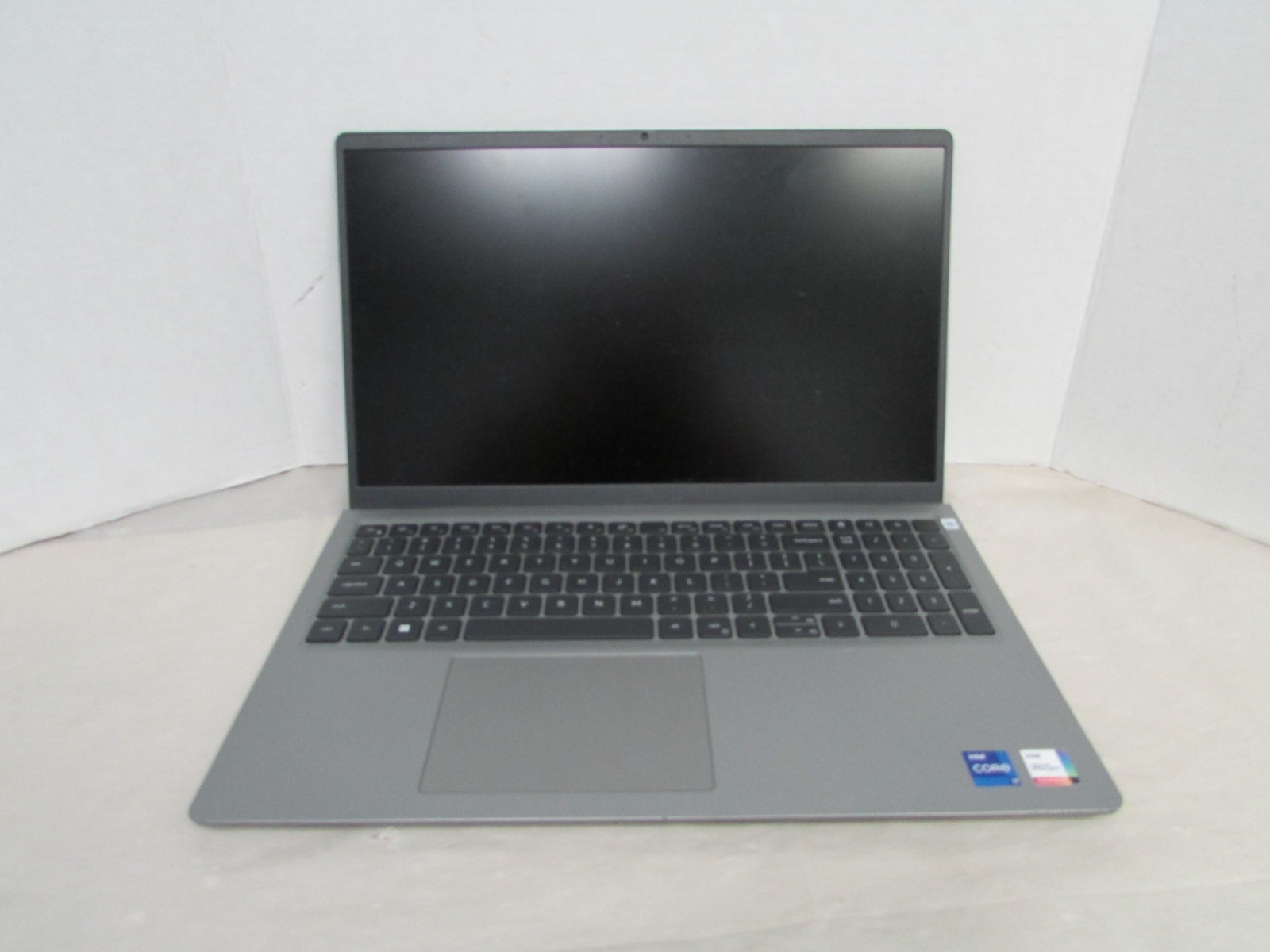 Dell Vostro 15 3530 i7-1355U NO RAM NO SSD, NO OS, NO AC, NO BATTERY PARTS