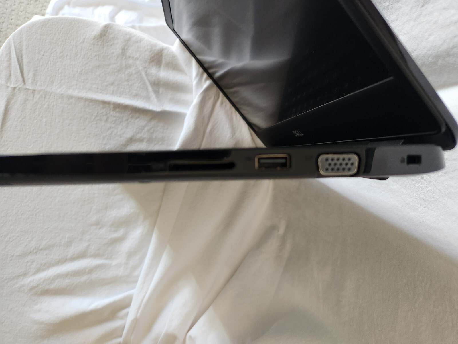 Dell Latitude 3400 Intel Core i-5 – 14″ Laptop 256GB NVMe SSD 16GB RAM 1080 HDMI