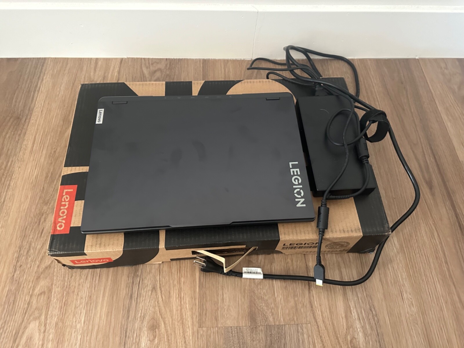 Lenovo – Legion Pro 5 16” Gaming Laptop – AMD Ryzen 5 7645HX 16GB 1 Tb Onyx Grey