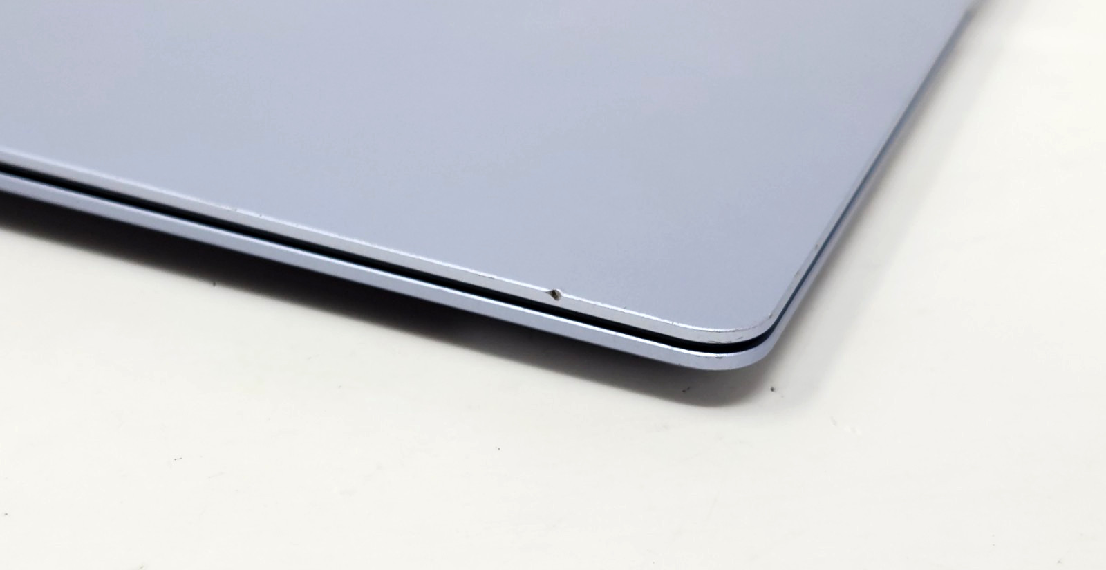 Samsung Galaxy Book4 Edge NP940XMA-KB1US ARMBased 14″ Touchscreen 16GB RAM 512GB