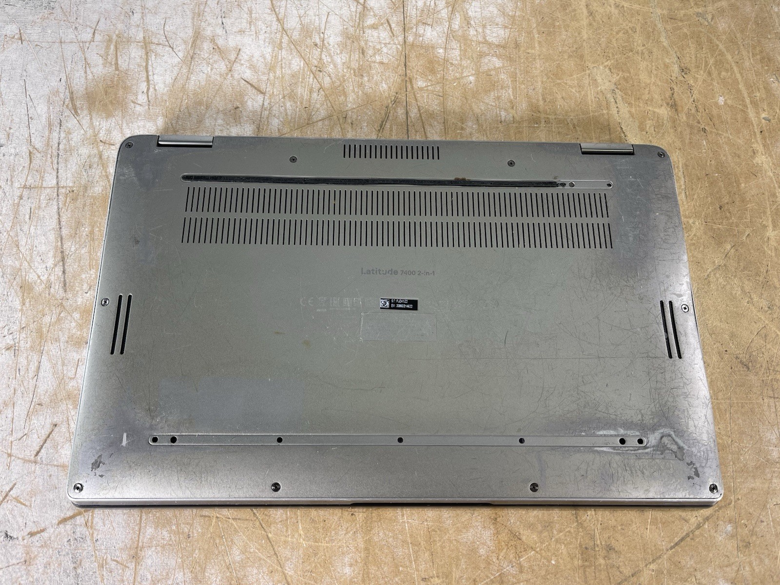 DELL LATITUDE 7400 2-IN-1 i5-8365U @ 1.60GHz, 16GB RAM, NO HDD/OS – (FOR PARTS)