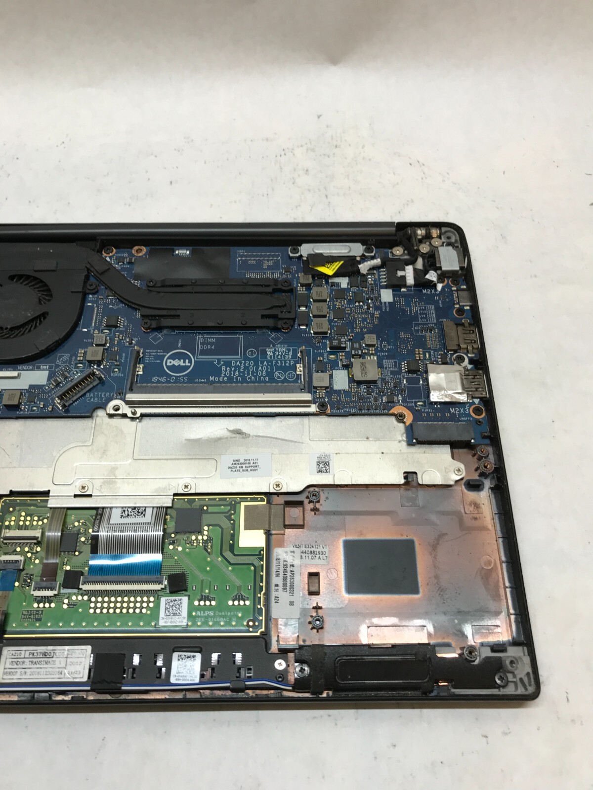Dell Latitude 7290 12″ Unknown Intel Processor NO RAM For Parts NO POWER! – -DW