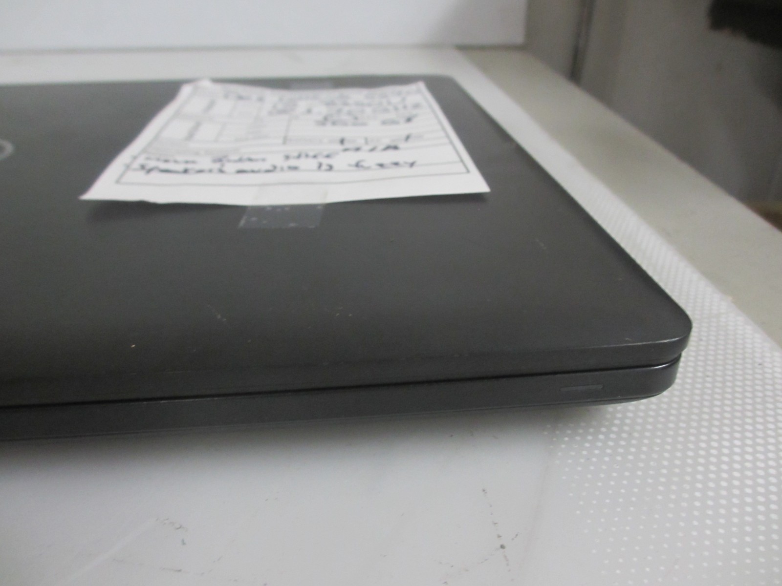 Dell Latitude 5590 i5-8350U 1.7GHz 16GB 500GB NO OS Laptop +AC READ-