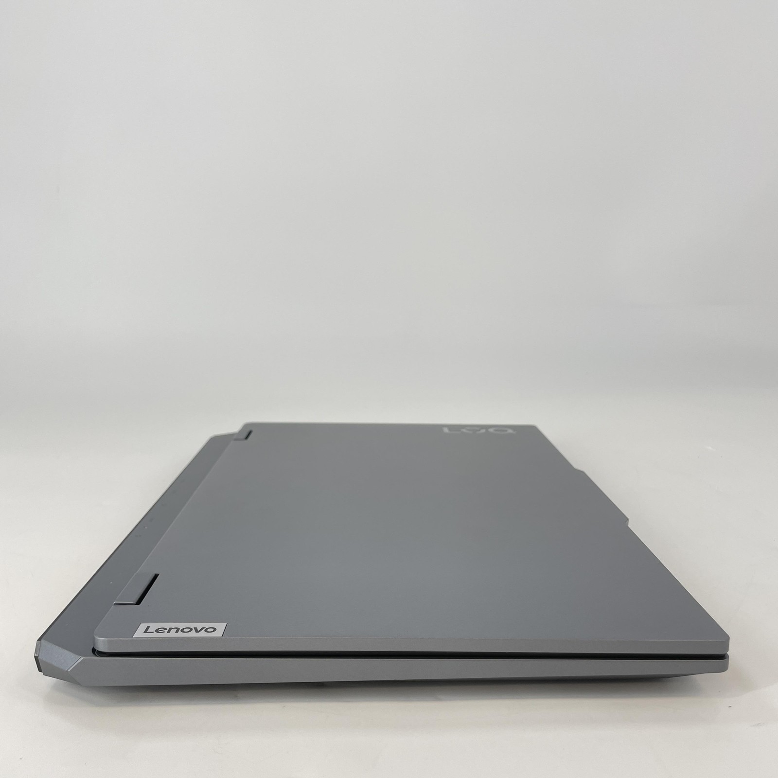 Lenovo LOQ 15 144Hz FHD 2.4 GHz i5-13450HX 16GB 2TB/512GB RTX 5050 Excellent