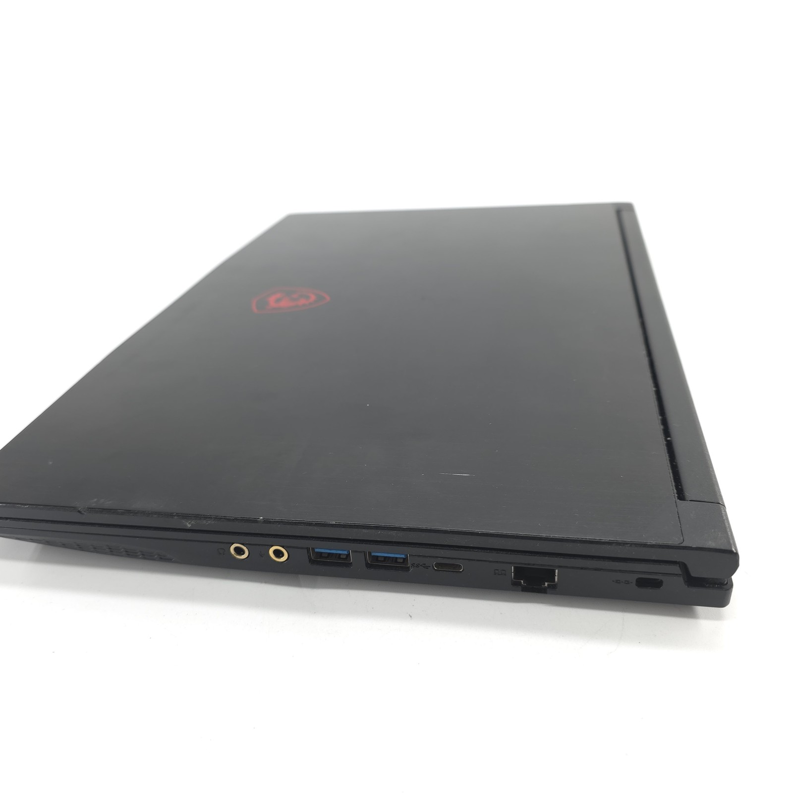 MSI GF63 Thin 10SC 15.6″, 256GB SSD, 2.5GHz i5-10300H 32GB GTX 1650, Bad LCD