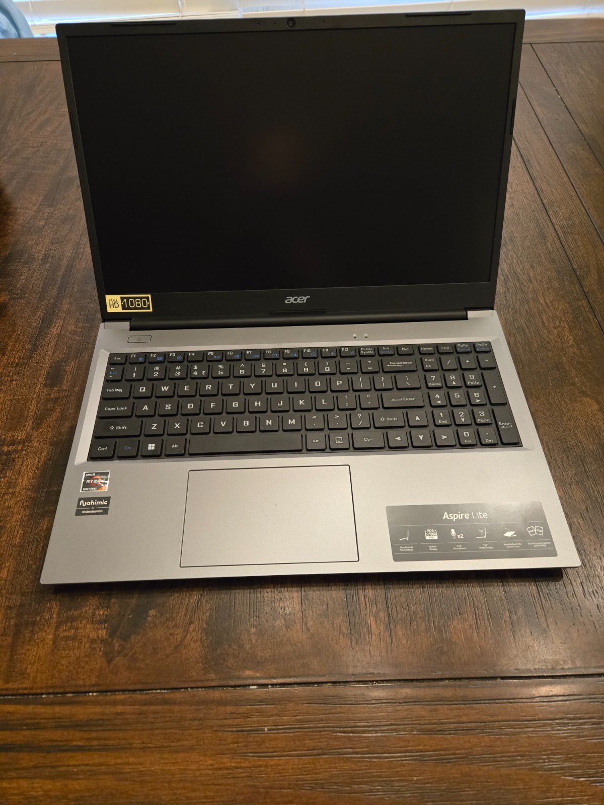 Acer Aspire Lite, Samsung NVMe SSD 1TB, AMD Ryzen 5, 16gb RAM (NO AC ADAPTER)