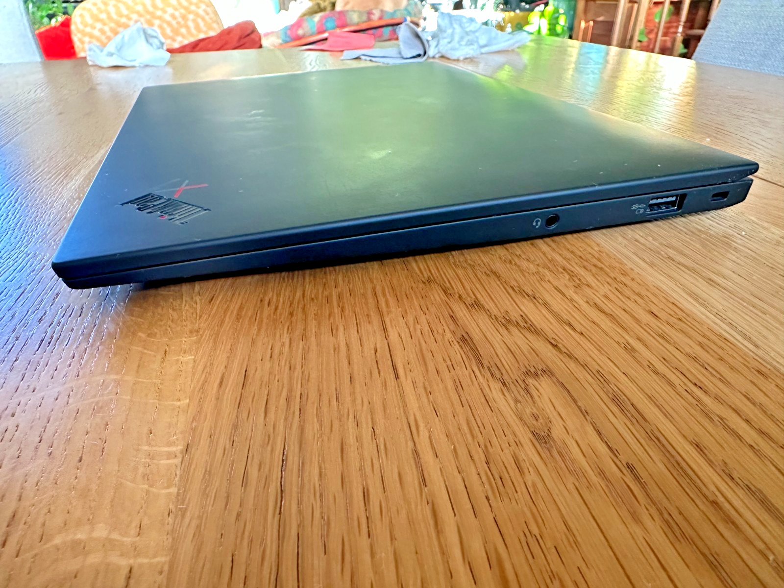 Lenovo ThinkPad X1 Carbon 14″ (1TB SSD, Intel Core i7-1165G7, 2.80GHz, 16GB RAM)