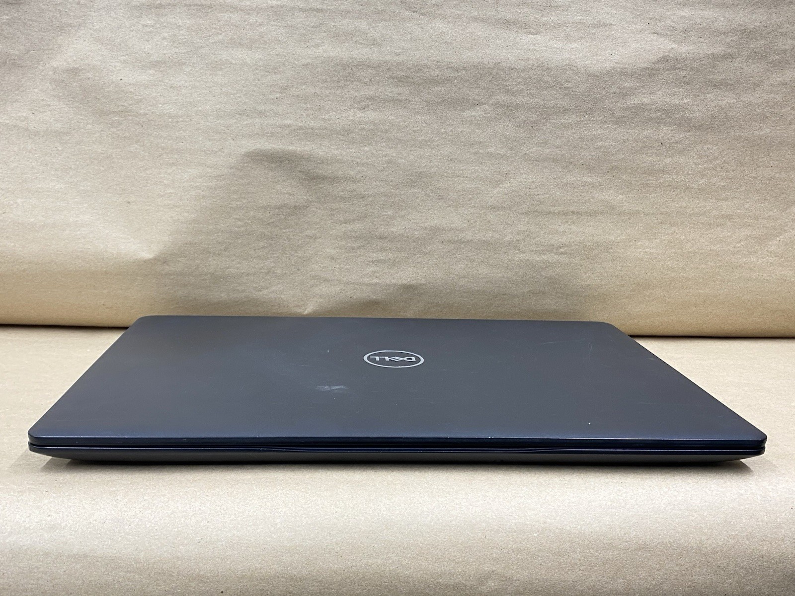 Dell Latitude 3590 – 15.5″ 1366×768 – i5-8250U – 4GB – 128GB SSD – Win 11 READ