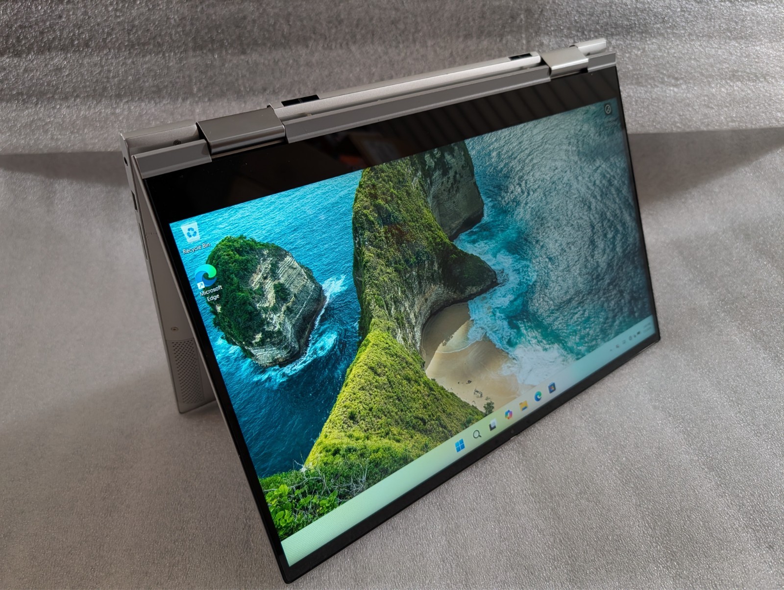 Dell Inspiron 7506 2-IN-1 Touch 15.6″ i7-1165G7 16GB RAM 512GB SSD Windows 11