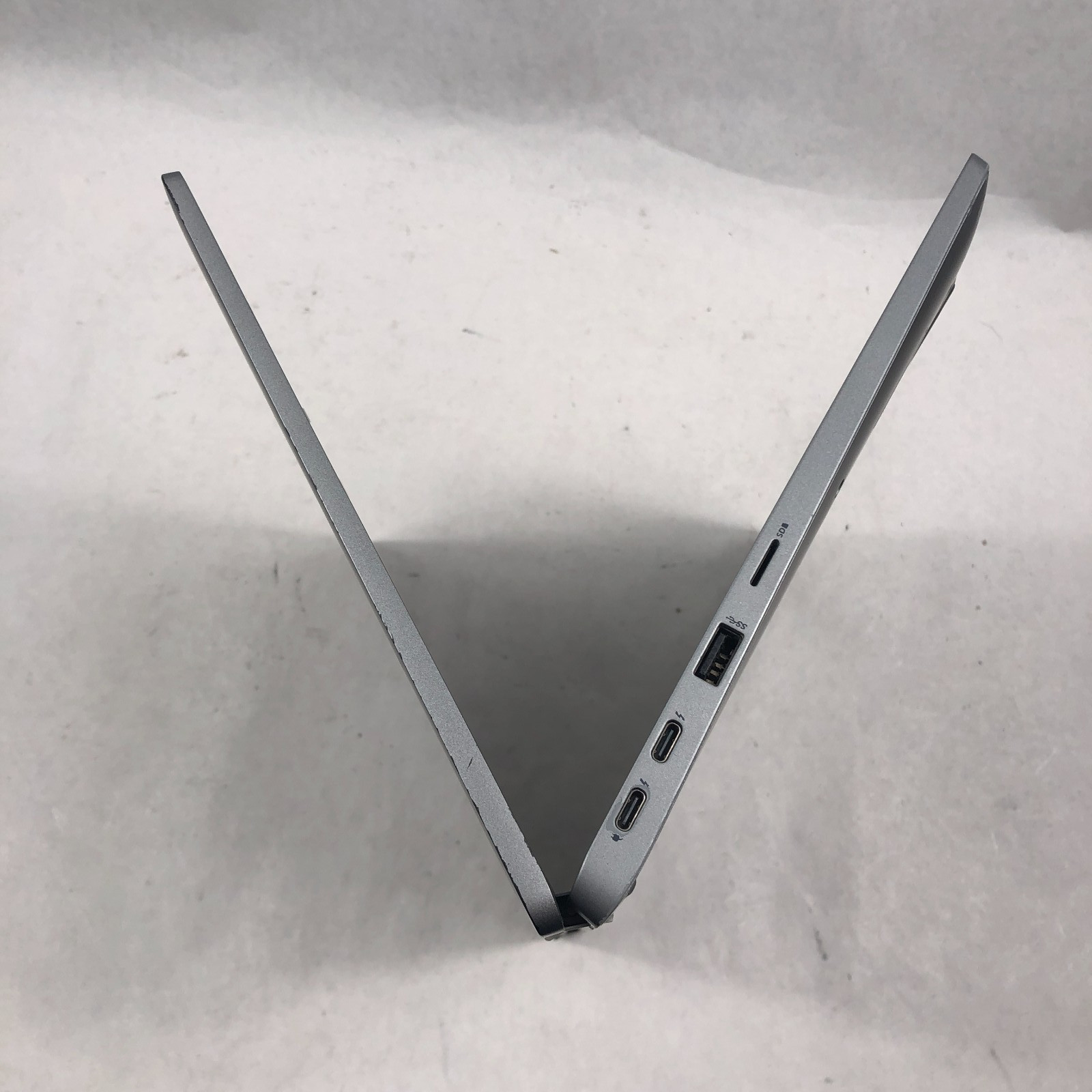 Dell Latitude 5320 2 in 1 TOUCH Intel Core i5-1135G7 @ 2.40GHz 8GB RAM 256GB SSD