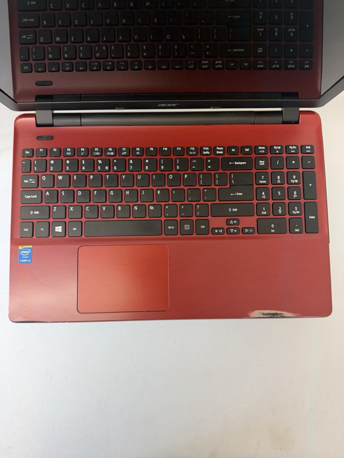Acer E 571-Z5WAH Laptop – Good Screen – Intel i3-4030U – Read Des