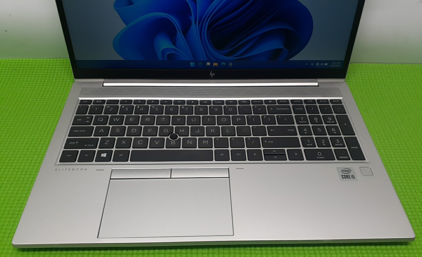 HP EliteBook 850 G7 i5-10210U 16GB 256GB SSD W11 +Travel AC