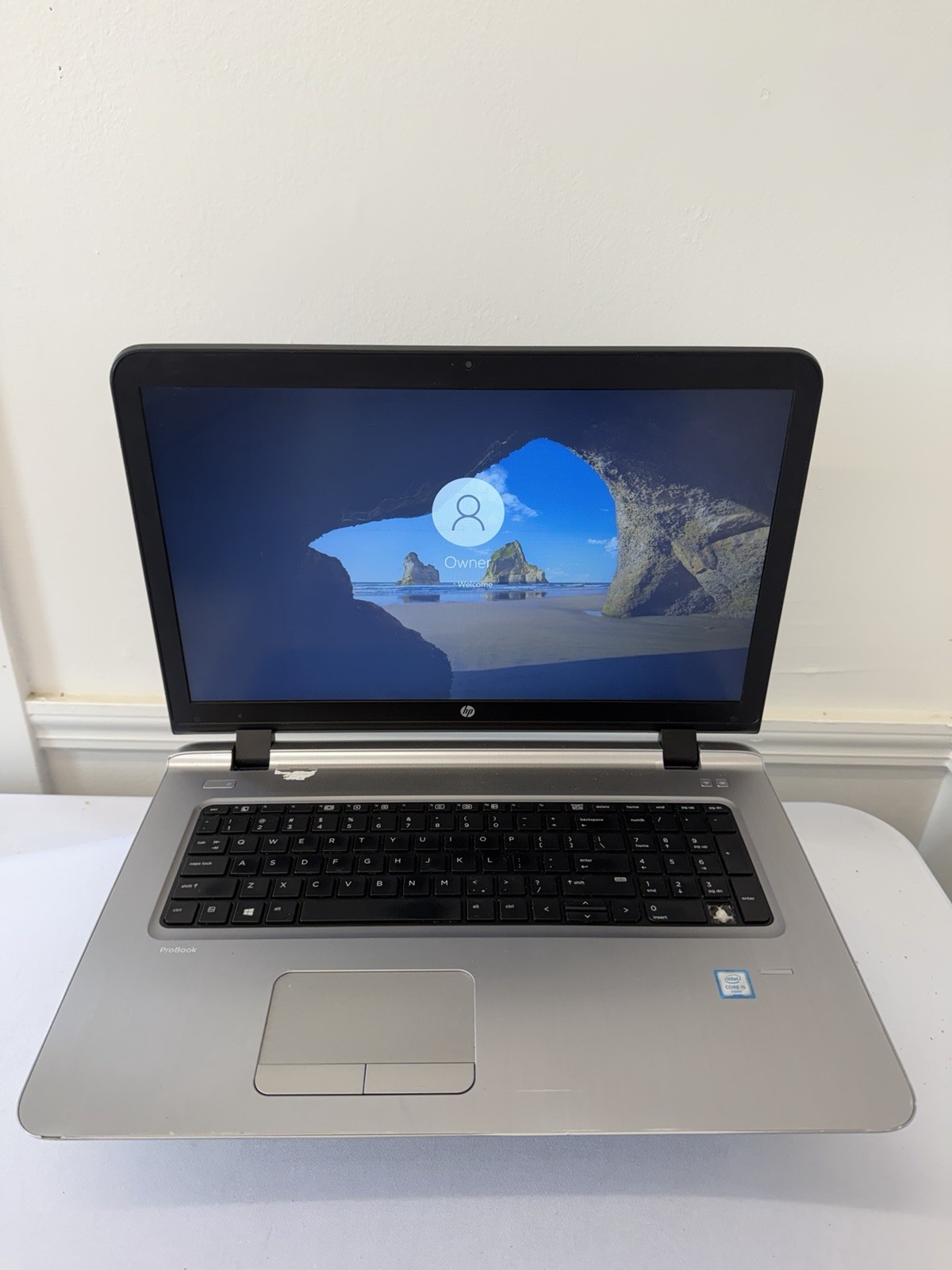 HP Probook 470 G3 Laptop – Good Screen – Intel i5-6200U – Read Des