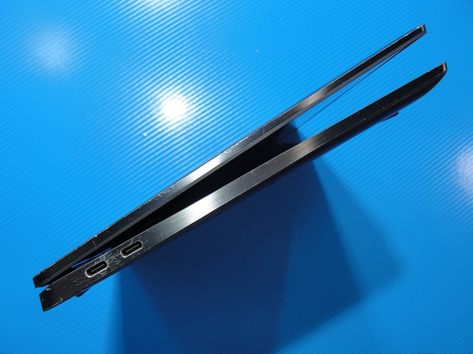Dell Latitude 9330 13.3″QHD+ Touch Core i7-1260U 1.1GHz 16GB RAM 256GB SSD +PA