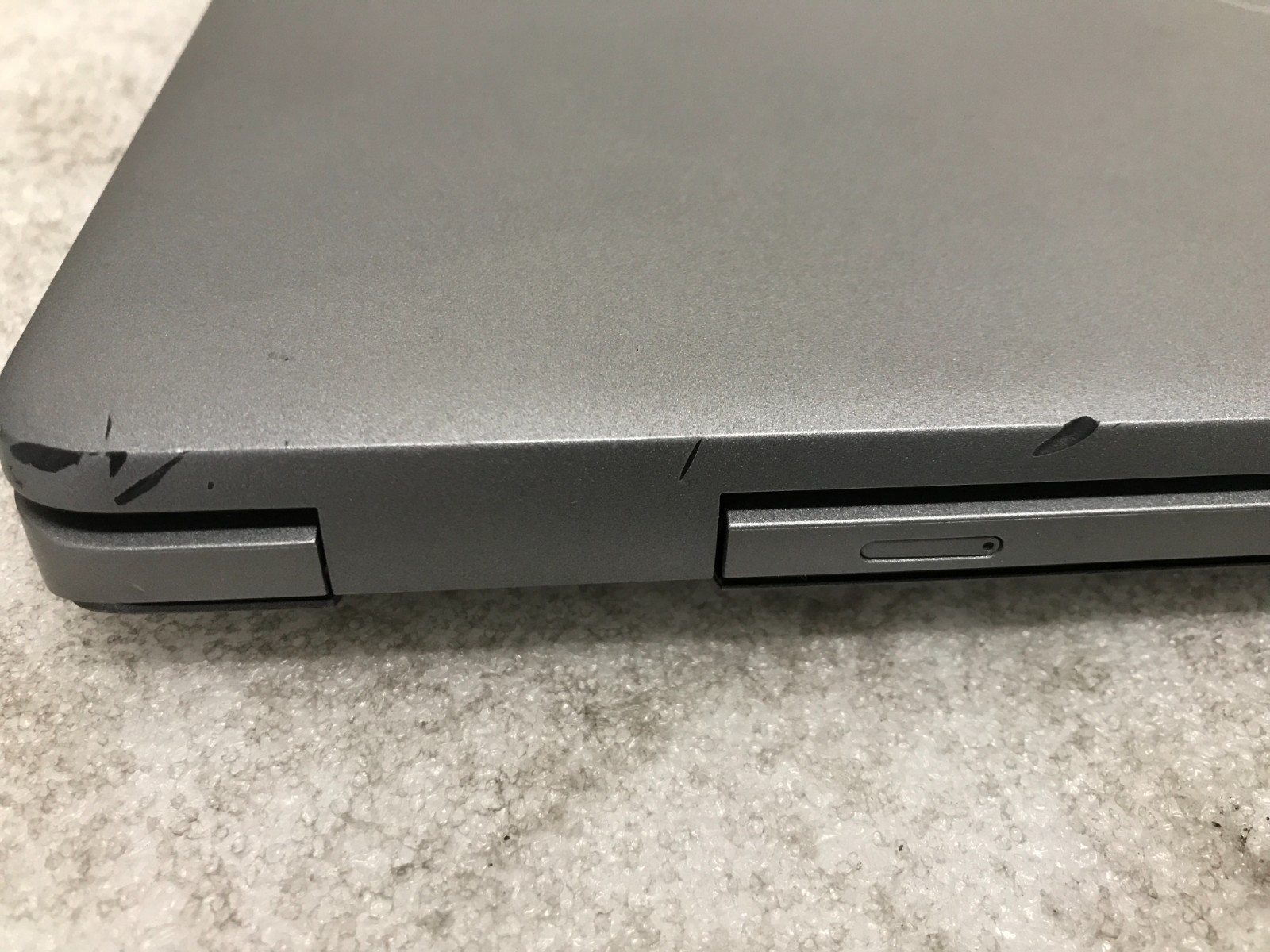 Dell Latitude 5540 / Intel Core i5-1345U 4.35GHz / 8GB RAM / No SSD