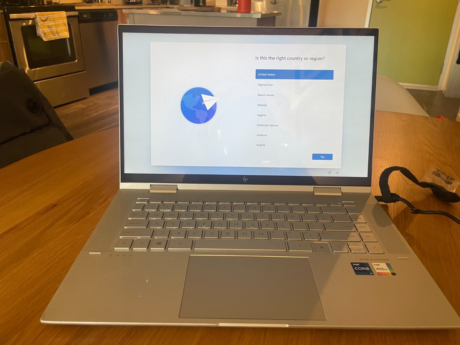 HP – Envy 2-in-1 14″ Full HD Touch-Screen Laptop – Intel Core 7 – 16GB Memory…