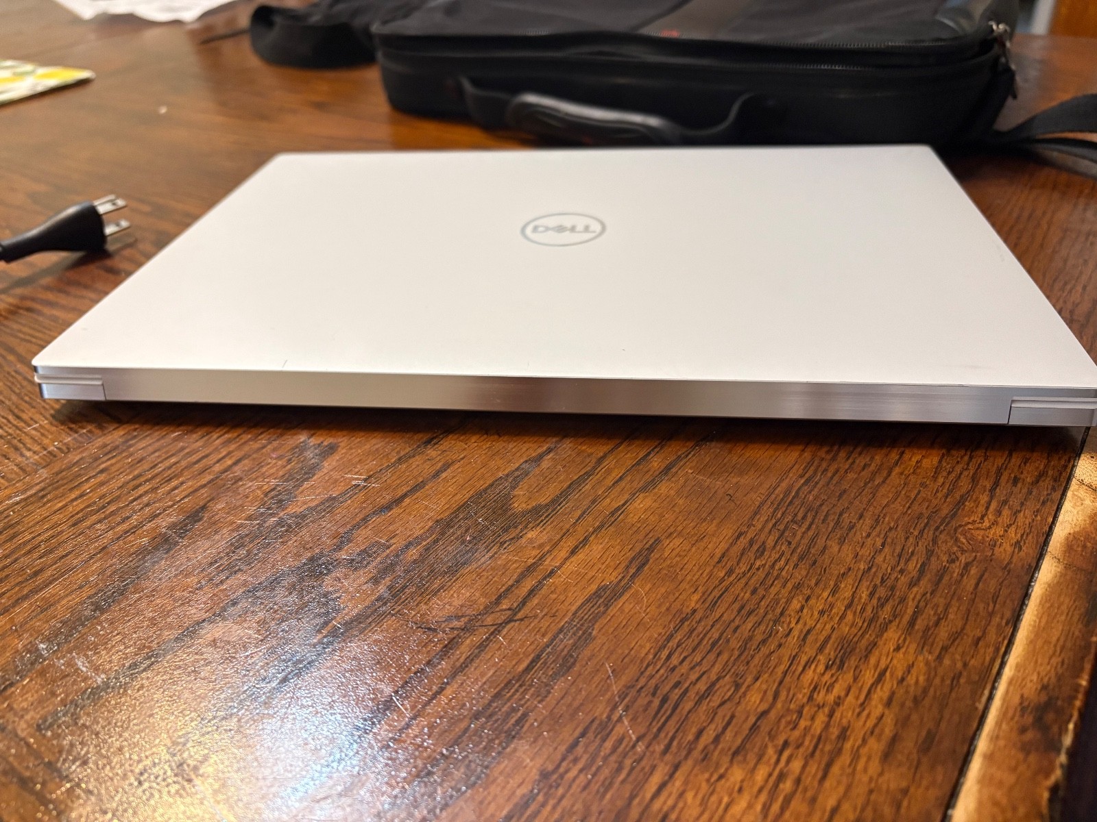Dell XPS 15” 9500 i7 Exclusive Alpine White Sleek Design UHD – Custom Build