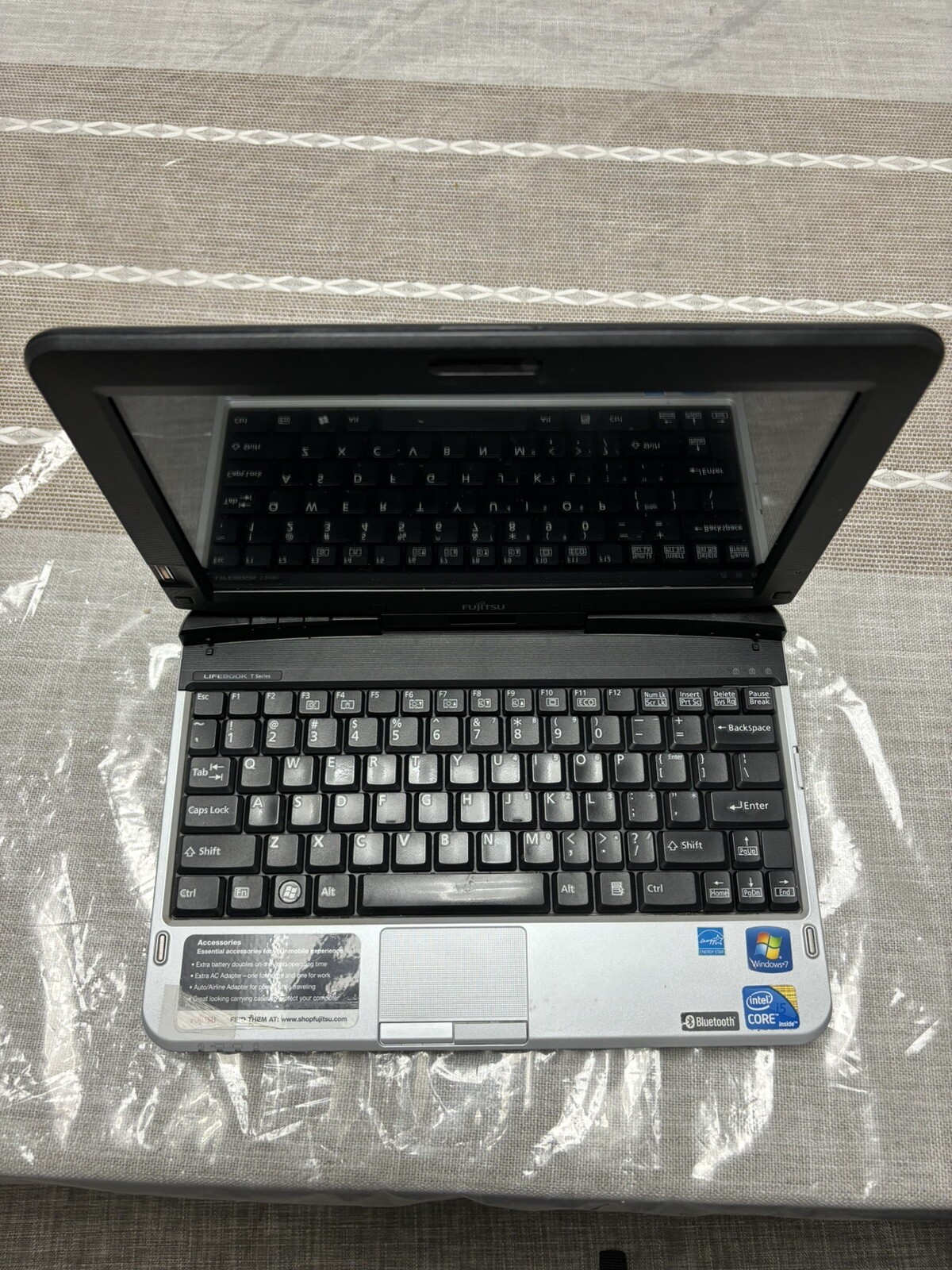 Fujitsu T 580 Core i5 – 1.33 GHz 3GB Ram Windows 10 – 512 SSD 10” Touch