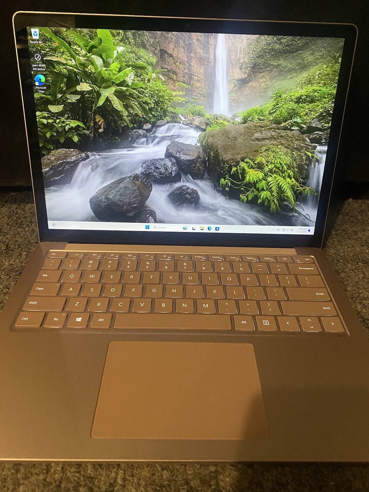 Pink Microsoft Surface Laptop 1868 i5-1035G7, 16gb RAM, 256gb SSD, Win11 Pro