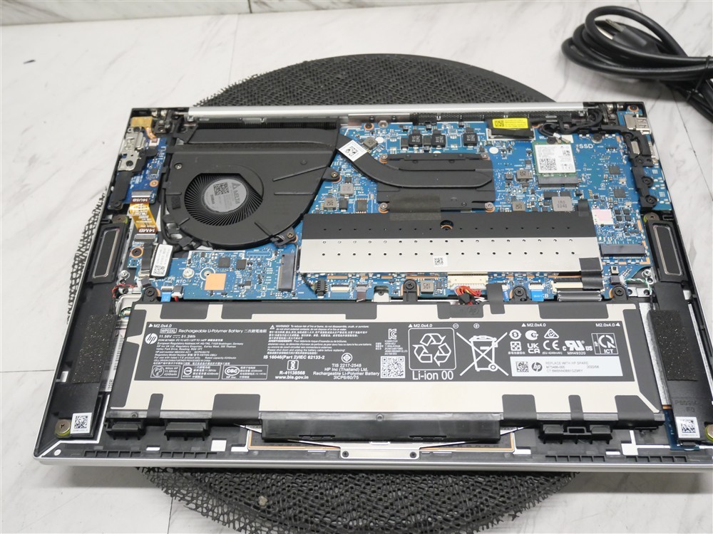 HP ELITEBOOK 840 G9 14″ Laptop i5-1245u 12th Gen 16GB DDR5 RAM Battery included