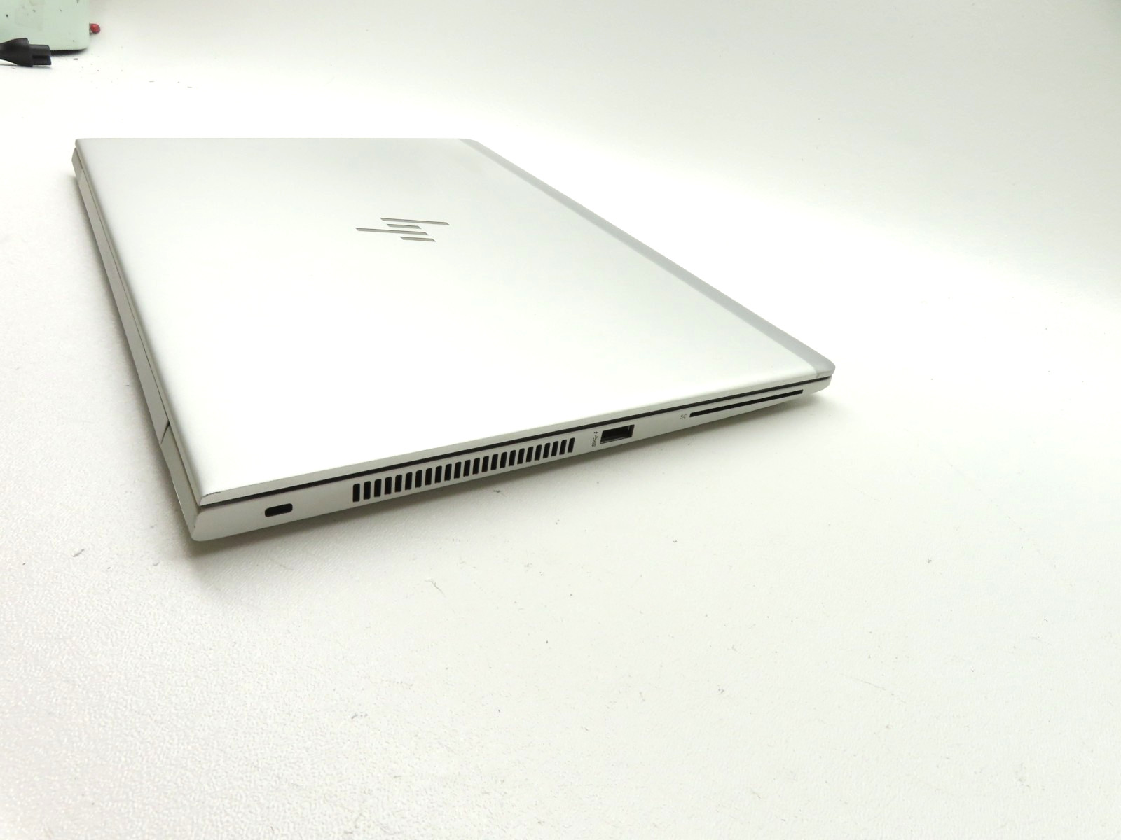 HP EliteBook 745 G5 14″ AMD Ryzen 7 Pro 2700U 2.2GHz 16GB RAM 256GB SSD